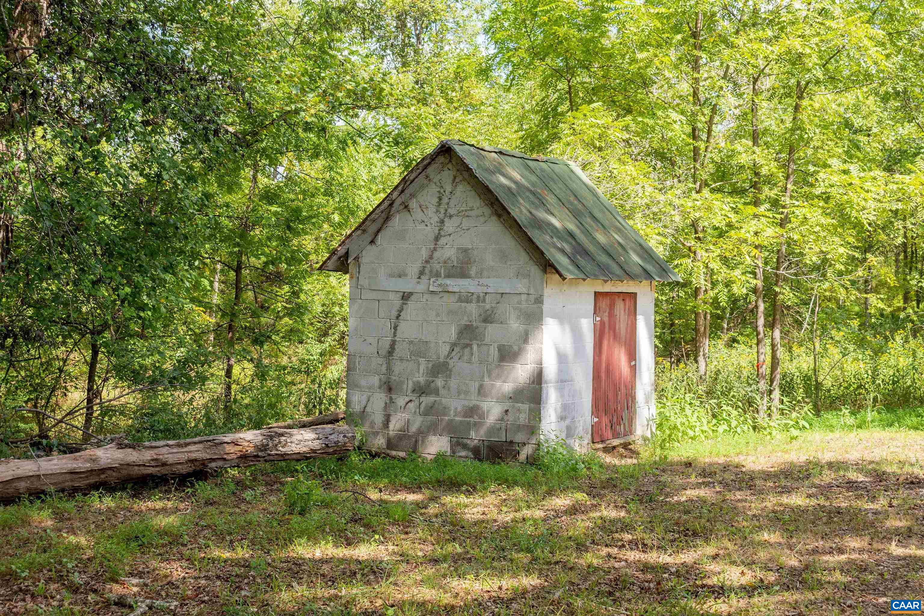155 ROACHS LN, DILLWYN, Virginia 23936, 3 Bedrooms Bedrooms, ,2 BathroomsBathrooms,Residential,155 ROACHS LN,681693 MLS # 681693 155 ROACHS LN, DILLWYN, Virginia 23936, 3 Bedrooms Bedrooms, ,2 BathroomsBathrooms,Residential,155 ROACHS LN,681693 MLS # 681693