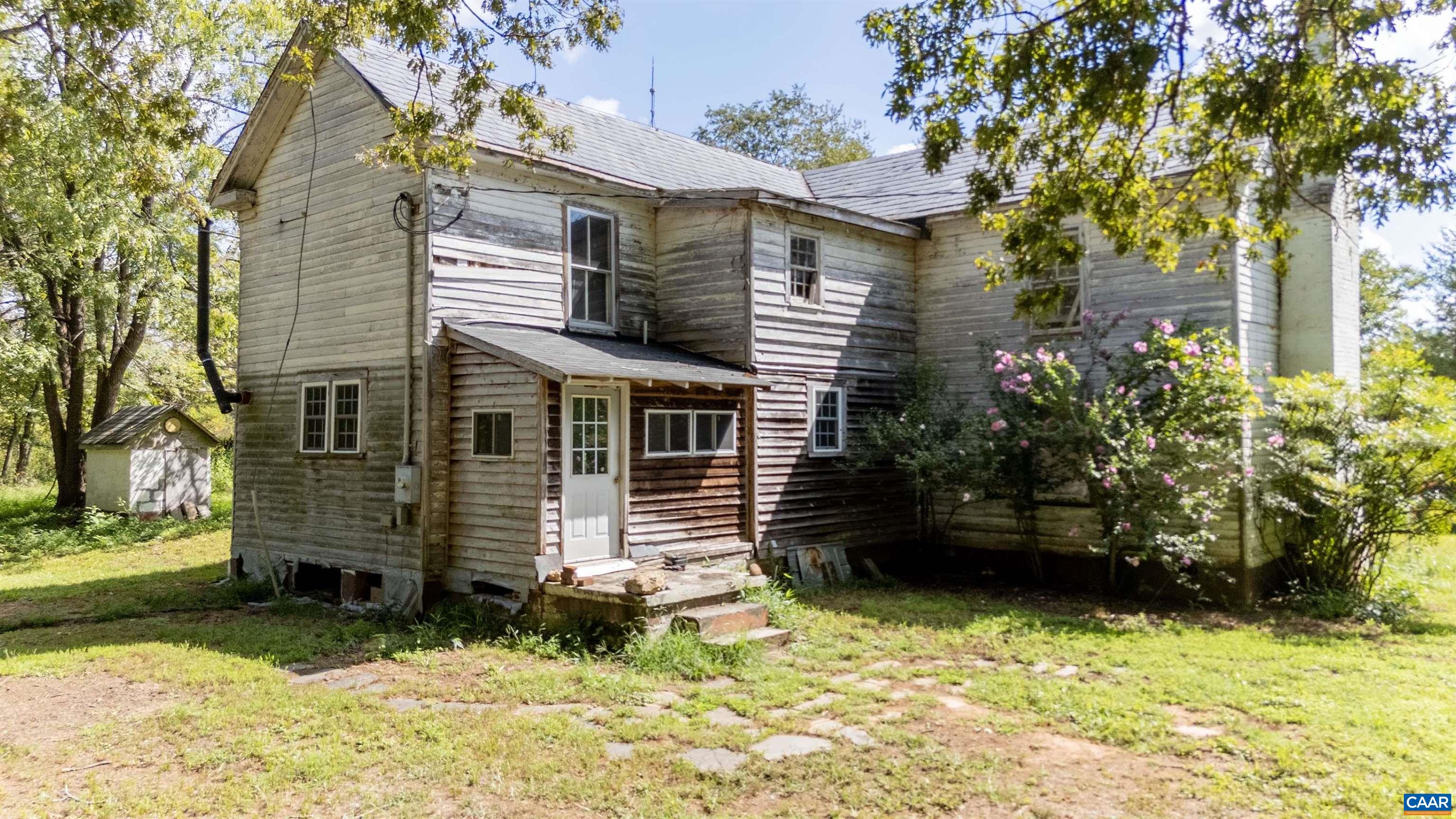 155 ROACHS LN, DILLWYN, Virginia 23936, 3 Bedrooms Bedrooms, ,2 BathroomsBathrooms,Residential,155 ROACHS LN,681693 MLS # 681693 155 ROACHS LN, DILLWYN, Virginia 23936, 3 Bedrooms Bedrooms, ,2 BathroomsBathrooms,Residential,155 ROACHS LN,681693 MLS # 681693