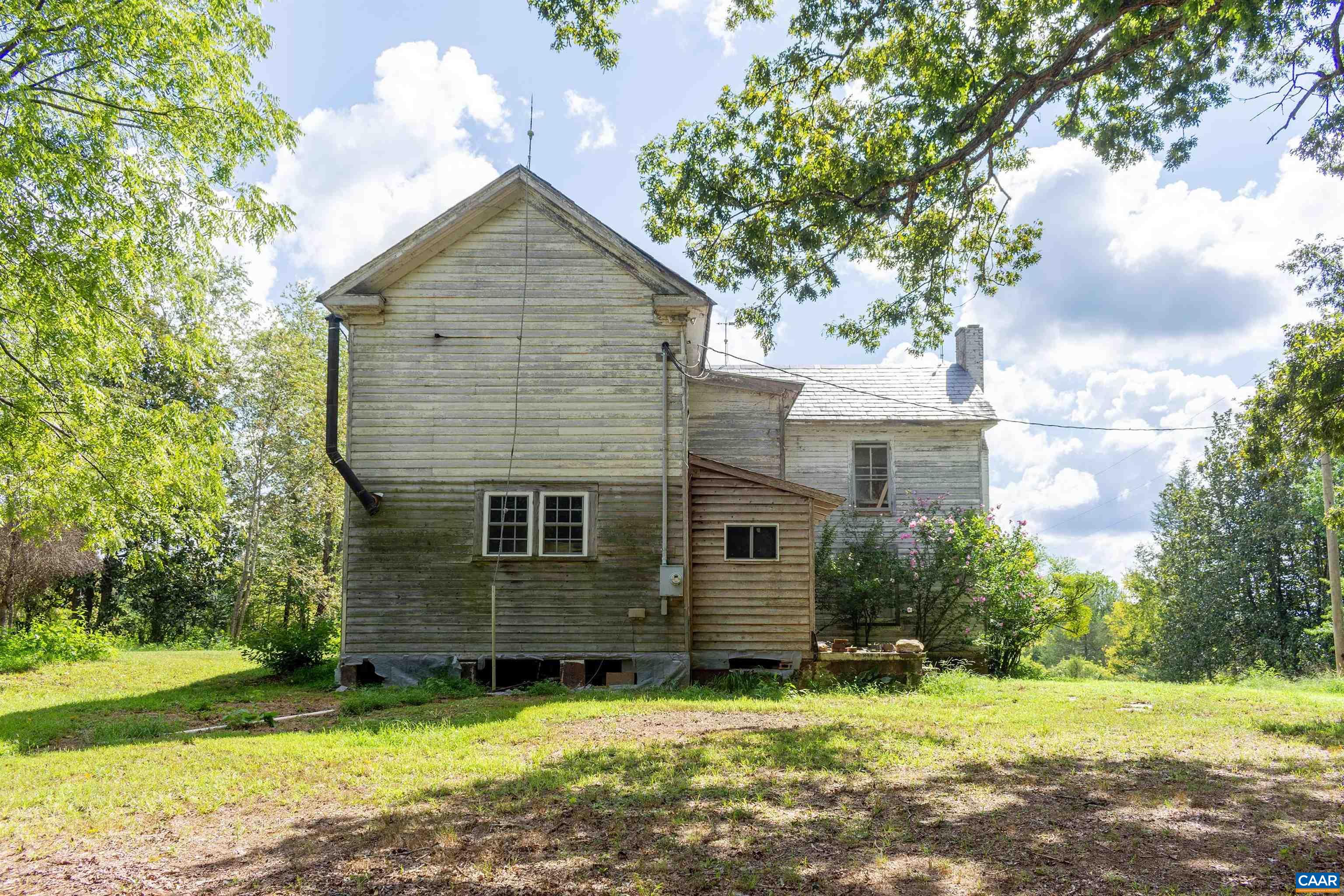 155 ROACHS LN, DILLWYN, Virginia 23936, 3 Bedrooms Bedrooms, ,2 BathroomsBathrooms,Residential,155 ROACHS LN,681693 MLS # 681693 155 ROACHS LN, DILLWYN, Virginia 23936, 3 Bedrooms Bedrooms, ,2 BathroomsBathrooms,Residential,155 ROACHS LN,681693 MLS # 681693
