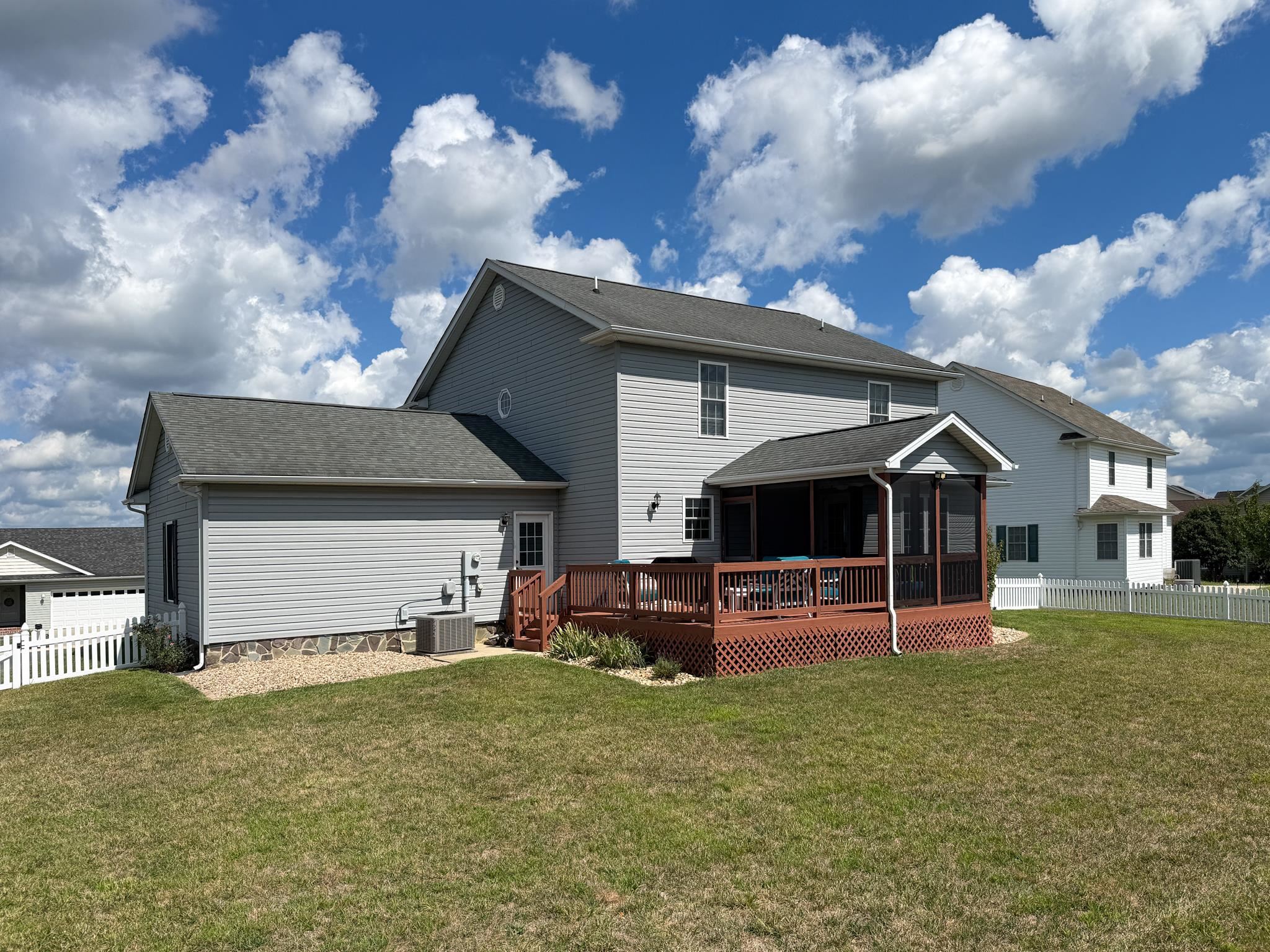 122 WEXFORD ST, STAUNTON, Virginia 24401, 3 Bedrooms Bedrooms, ,2 BathroomsBathrooms,Residential,122 WEXFORD ST,681697 MLS # 681697