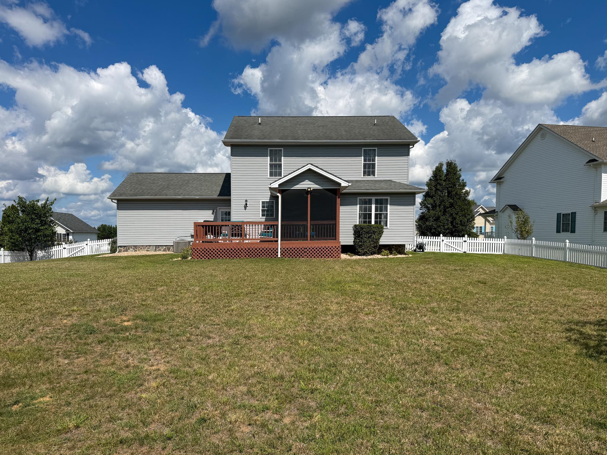 122 WEXFORD ST, STAUNTON, Virginia 24401, 3 Bedrooms Bedrooms, ,2 BathroomsBathrooms,Residential,122 WEXFORD ST,681697 MLS # 681697