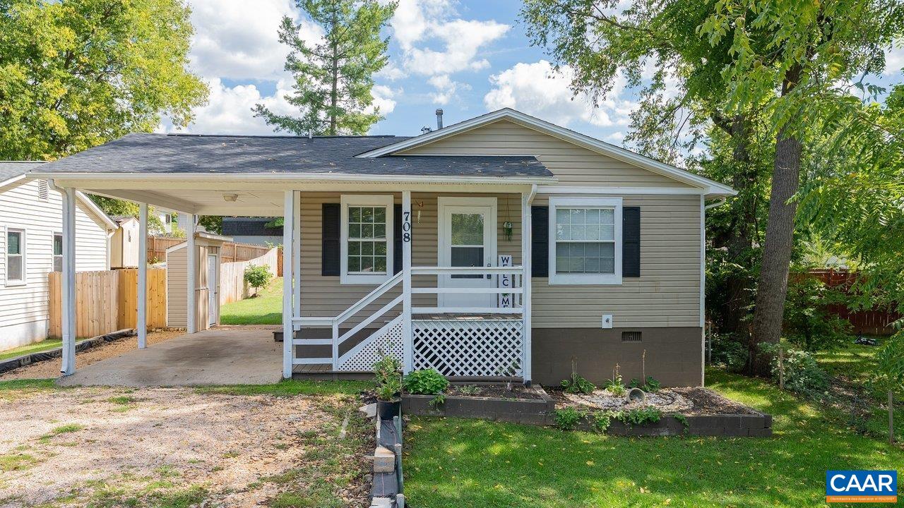 708 KING AVE, WAYNESBORO, Virginia 22980, 3 Bedrooms Bedrooms, ,2 BathroomsBathrooms,Residential,708 KING AVE,681699 MLS # 681699 708 KING AVE, WAYNESBORO, Virginia 22980, 3 Bedrooms Bedrooms, ,2 BathroomsBathrooms,Residential,708 KING AVE,681699 MLS # 681699
