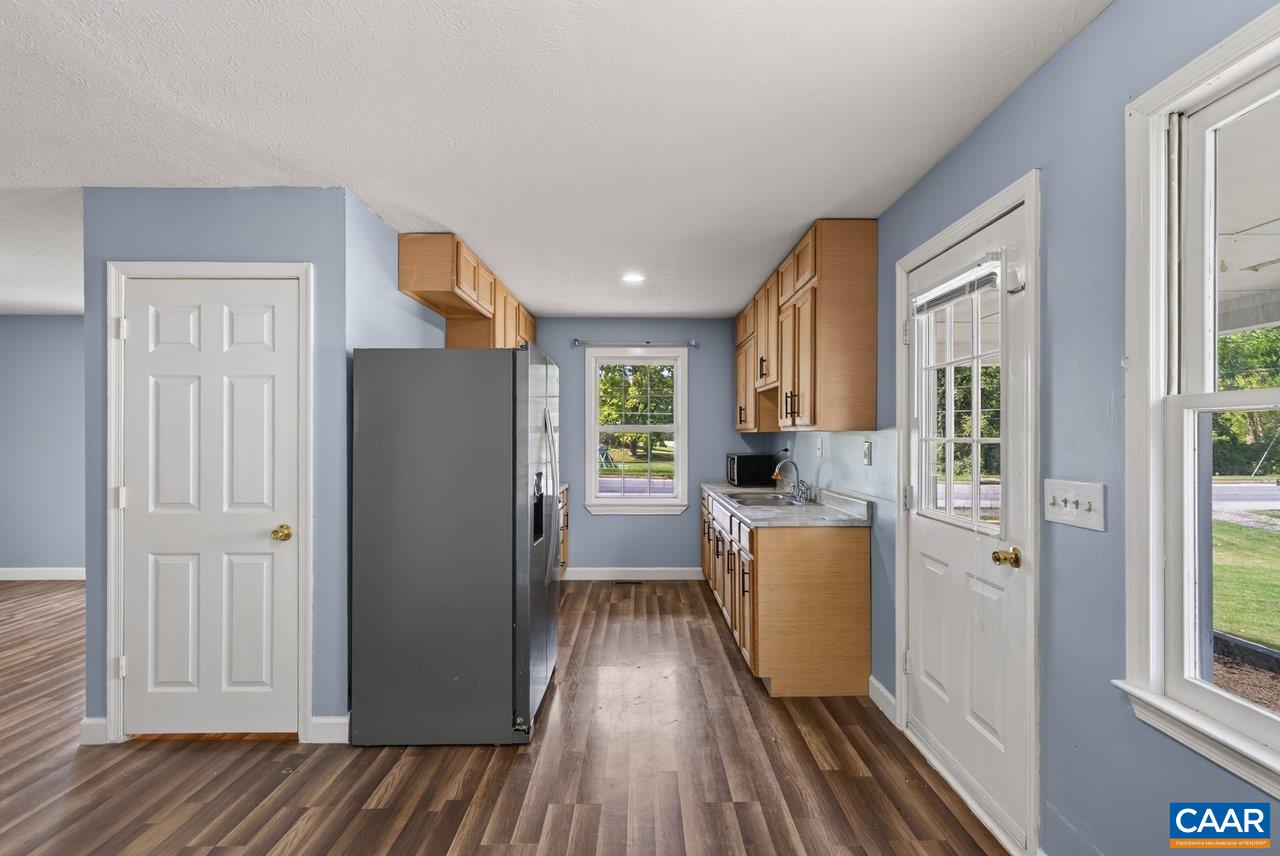 708 KING AVE, WAYNESBORO, Virginia 22980, 3 Bedrooms Bedrooms, ,2 BathroomsBathrooms,Residential,708 KING AVE,681699 MLS # 681699 708 KING AVE, WAYNESBORO, Virginia 22980, 3 Bedrooms Bedrooms, ,2 BathroomsBathrooms,Residential,708 KING AVE,681699 MLS # 681699