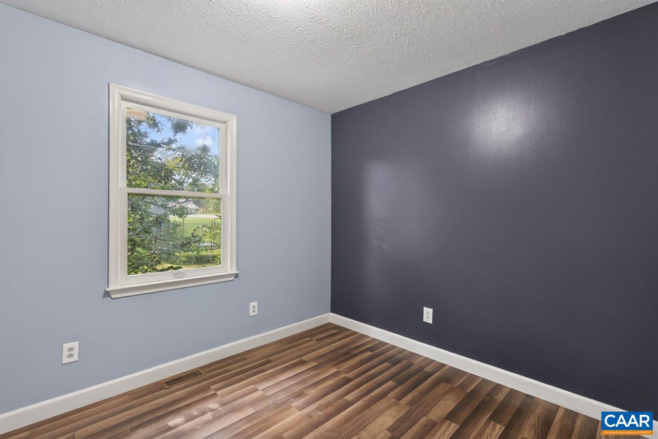 708 KING AVE, WAYNESBORO, Virginia 22980, 3 Bedrooms Bedrooms, ,2 BathroomsBathrooms,Residential,708 KING AVE,681699 MLS # 681699 708 KING AVE, WAYNESBORO, Virginia 22980, 3 Bedrooms Bedrooms, ,2 BathroomsBathrooms,Residential,708 KING AVE,681699 MLS # 681699