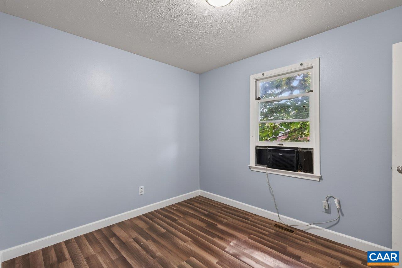 708 KING AVE, WAYNESBORO, Virginia 22980, 3 Bedrooms Bedrooms, ,2 BathroomsBathrooms,Residential,708 KING AVE,681699 MLS # 681699 708 KING AVE, WAYNESBORO, Virginia 22980, 3 Bedrooms Bedrooms, ,2 BathroomsBathrooms,Residential,708 KING AVE,681699 MLS # 681699