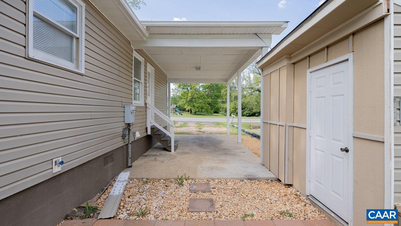 708 KING AVE, WAYNESBORO, Virginia 22980, 3 Bedrooms Bedrooms, ,2 BathroomsBathrooms,Residential,708 KING AVE,681699 MLS # 681699 708 KING AVE, WAYNESBORO, Virginia 22980, 3 Bedrooms Bedrooms, ,2 BathroomsBathrooms,Residential,708 KING AVE,681699 MLS # 681699