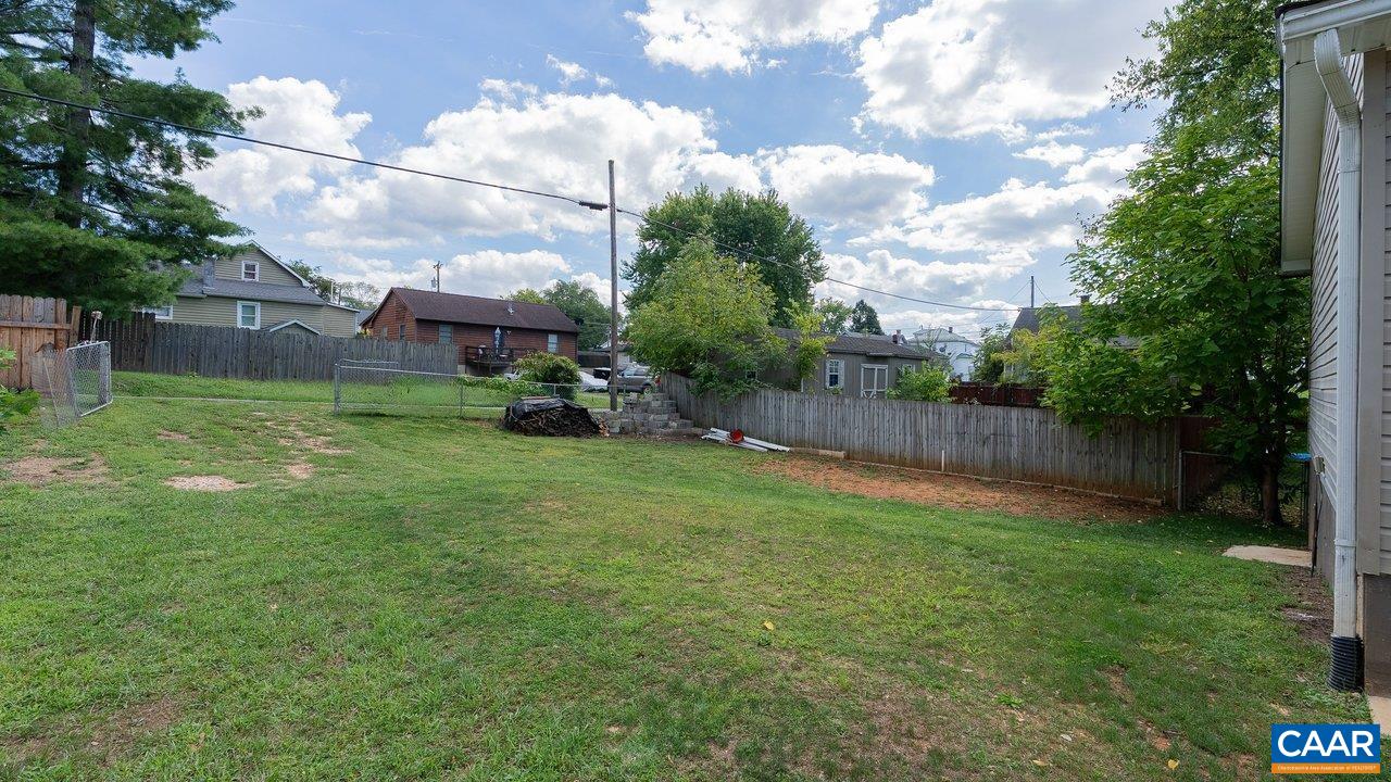 708 KING AVE, WAYNESBORO, Virginia 22980, 3 Bedrooms Bedrooms, ,2 BathroomsBathrooms,Residential,708 KING AVE,681699 MLS # 681699 708 KING AVE, WAYNESBORO, Virginia 22980, 3 Bedrooms Bedrooms, ,2 BathroomsBathrooms,Residential,708 KING AVE,681699 MLS # 681699
