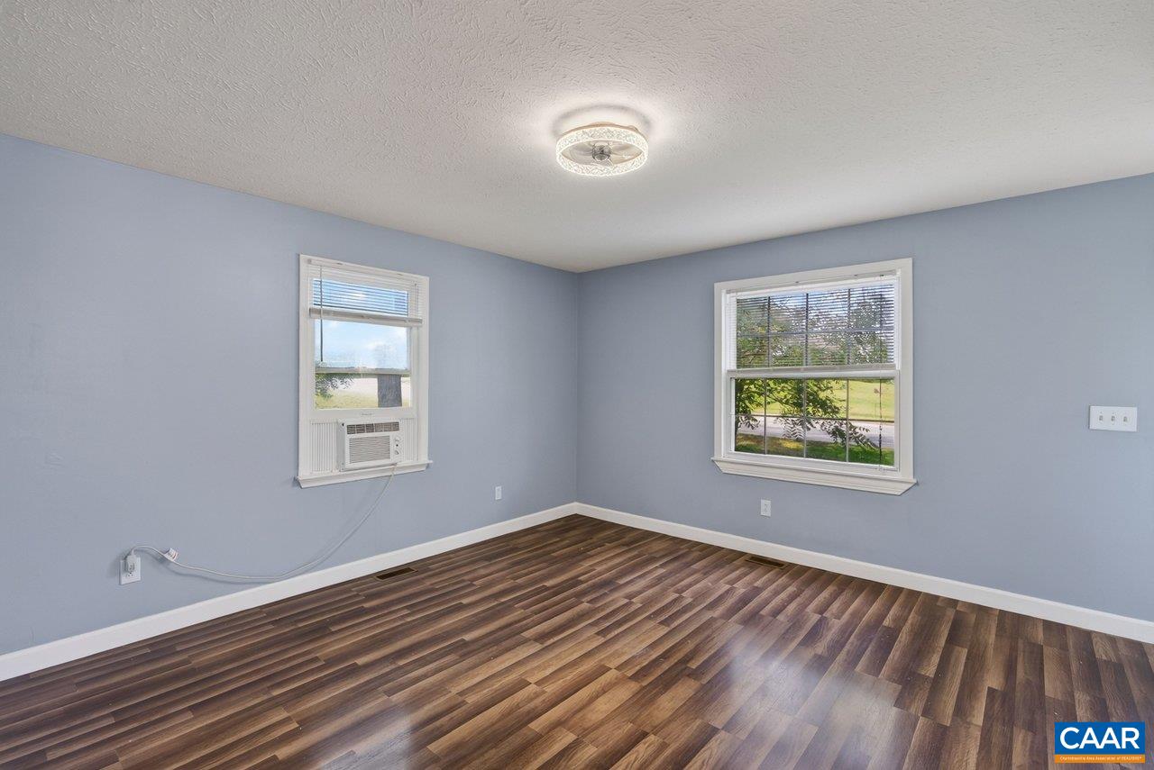 708 KING AVE, WAYNESBORO, Virginia 22980, 3 Bedrooms Bedrooms, ,2 BathroomsBathrooms,Residential,708 KING AVE,681699 MLS # 681699 708 KING AVE, WAYNESBORO, Virginia 22980, 3 Bedrooms Bedrooms, ,2 BathroomsBathrooms,Residential,708 KING AVE,681699 MLS # 681699