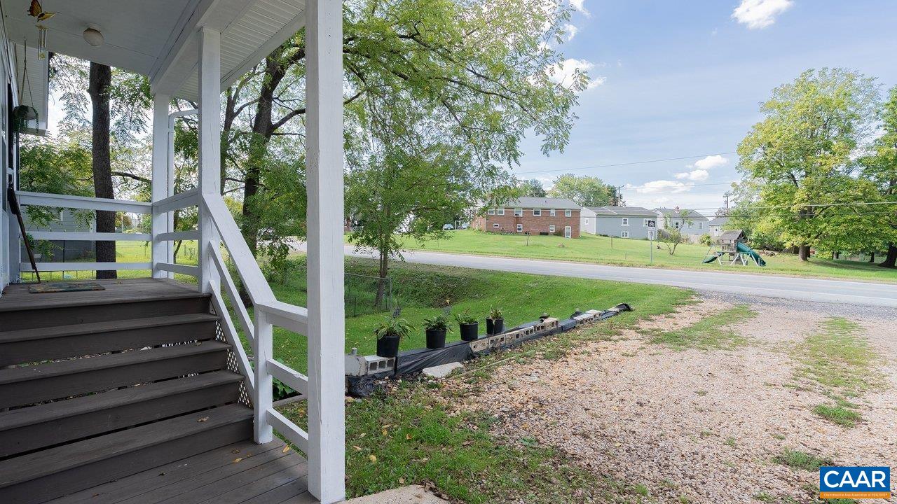 708 KING AVE, WAYNESBORO, Virginia 22980, 3 Bedrooms Bedrooms, ,2 BathroomsBathrooms,Residential,708 KING AVE,681699 MLS # 681699 708 KING AVE, WAYNESBORO, Virginia 22980, 3 Bedrooms Bedrooms, ,2 BathroomsBathrooms,Residential,708 KING AVE,681699 MLS # 681699