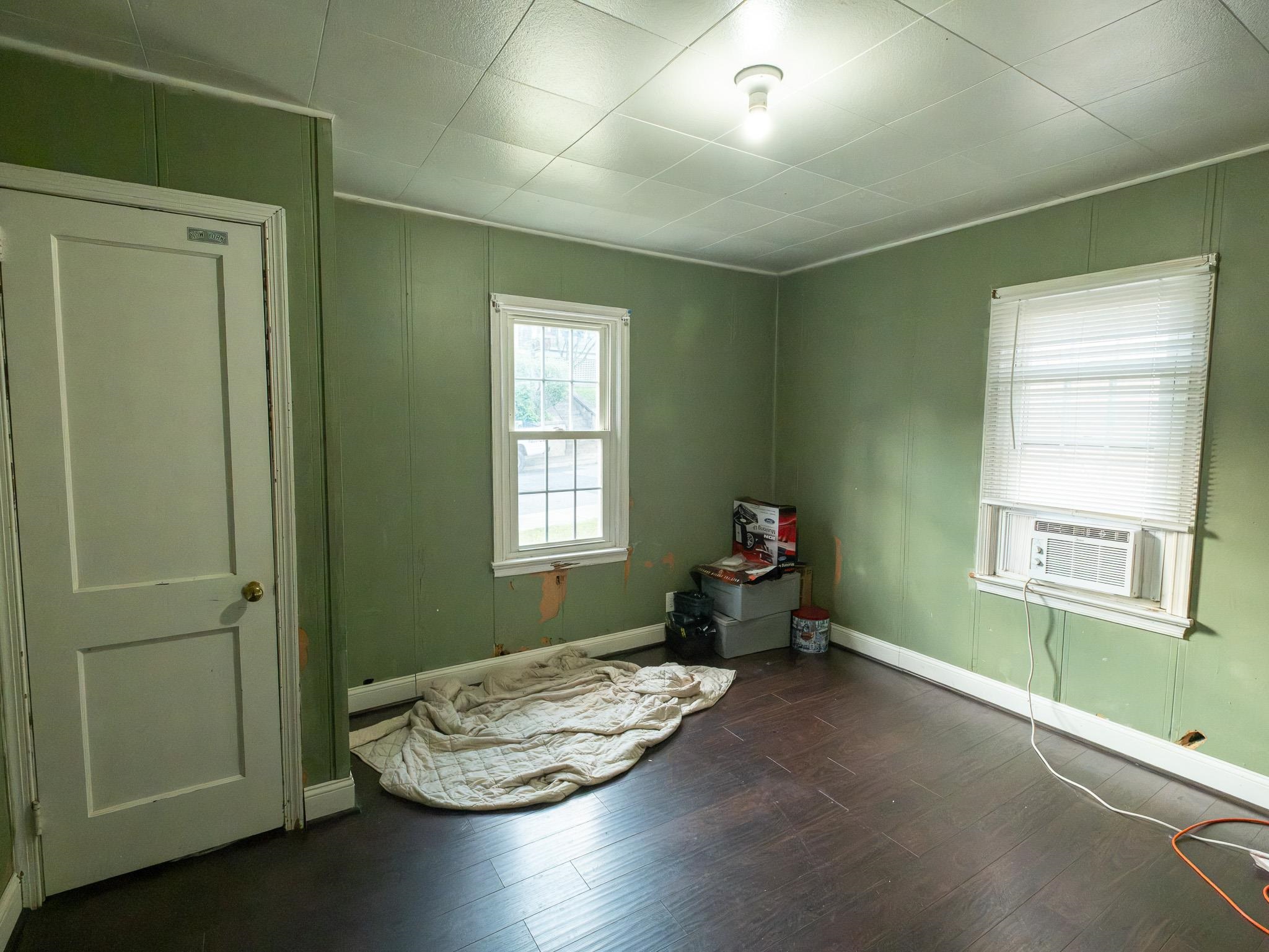 204 LAKE AVE, STAUNTON, Virginia 24401, 3 Bedrooms Bedrooms, ,1 BathroomBathrooms,Residential,204 LAKE AVE,681700 MLS # 681700