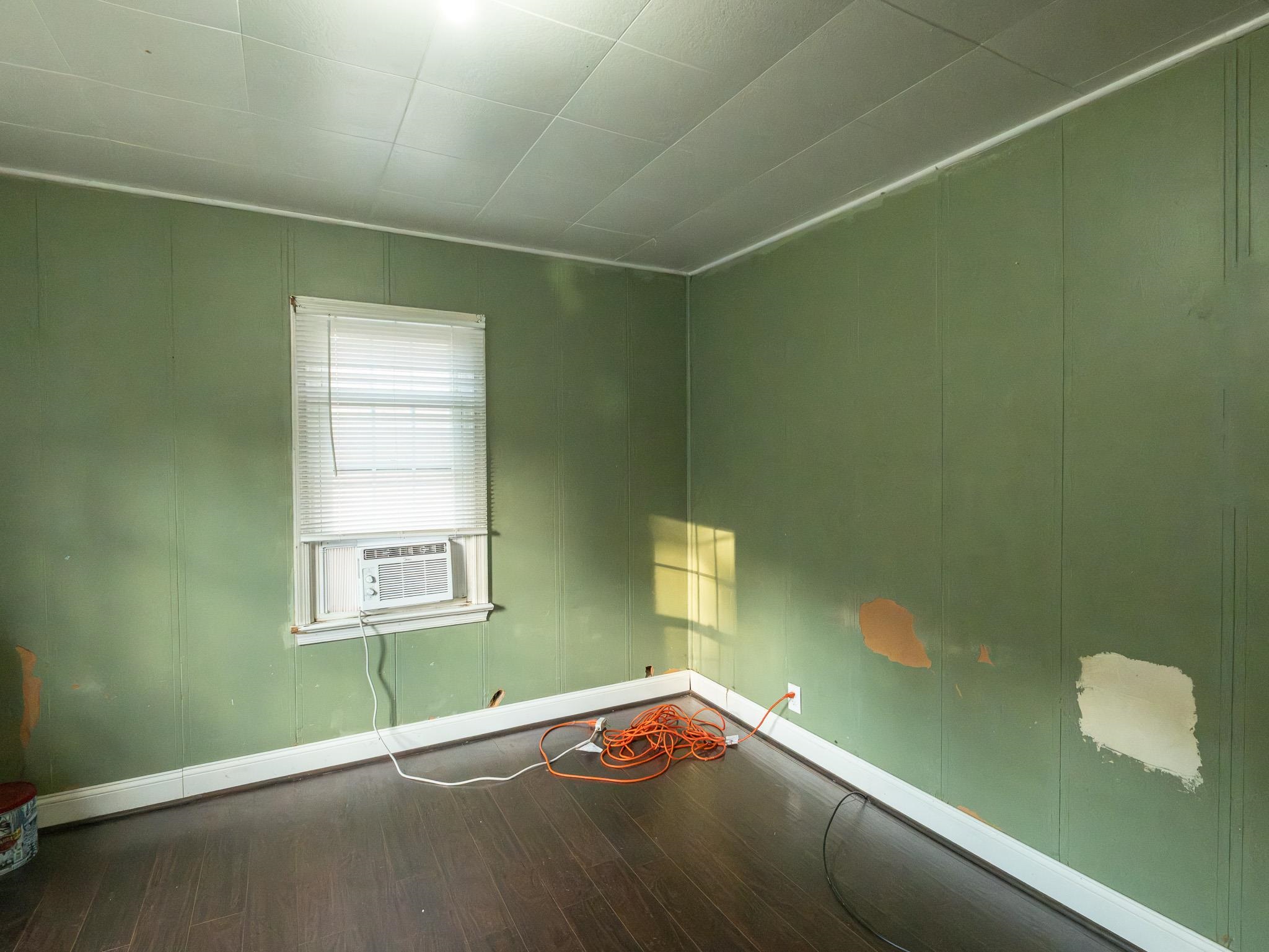 204 LAKE AVE, STAUNTON, Virginia 24401, 3 Bedrooms Bedrooms, ,1 BathroomBathrooms,Residential,204 LAKE AVE,681700 MLS # 681700