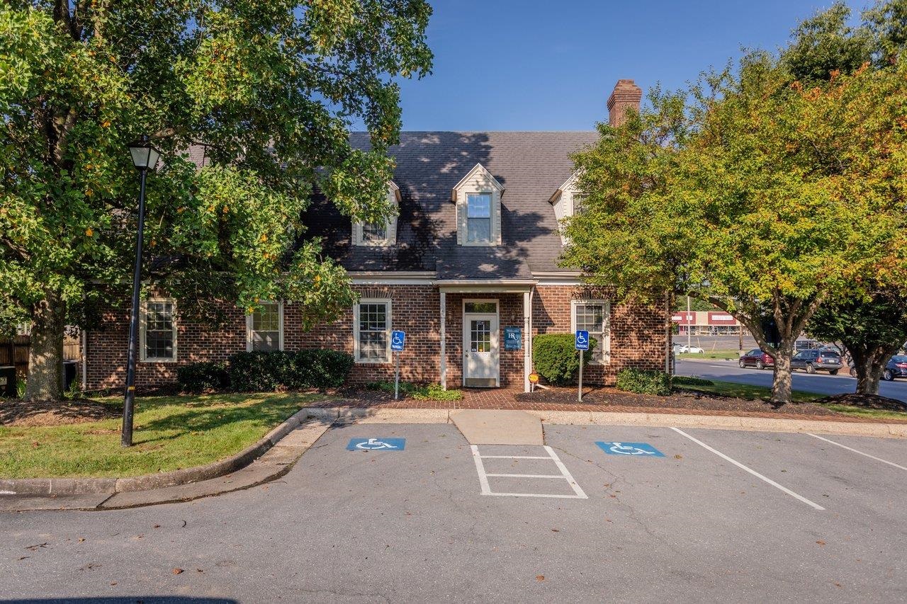 800 COUNTRY CLUB RD, HARRISONBURG, Virginia 22802, ,Commercial,800 COUNTRY CLUB RD,681707 MLS # 681707 800 COUNTRY CLUB RD, HARRISONBURG, Virginia 22802, ,Commercial,800 COUNTRY CLUB RD,681707 MLS # 681707