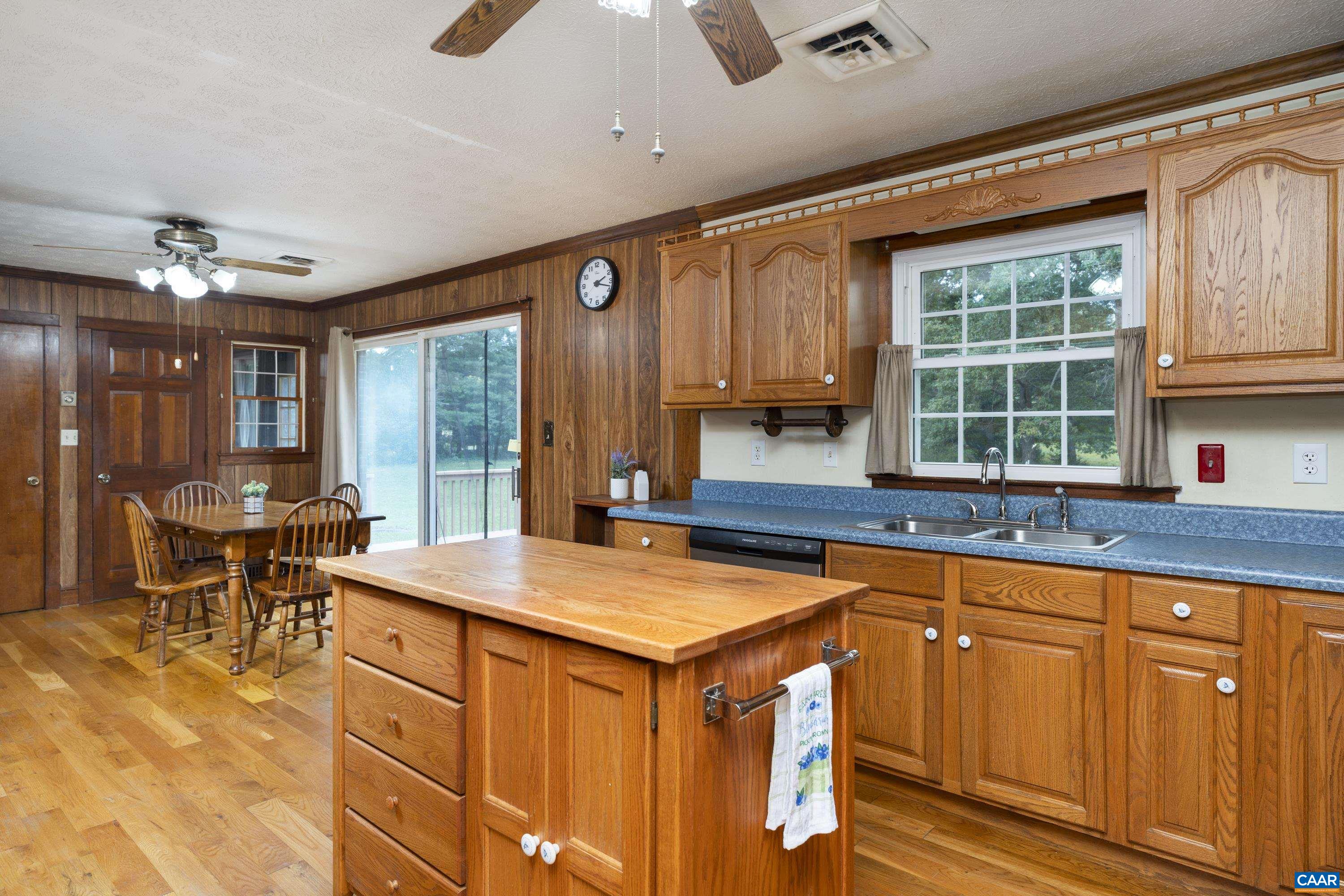 4015 FOX MOUNTAIN RD, ELKTON, Virginia 22827, 4 Bedrooms Bedrooms, ,2 BathroomsBathrooms,Residential,4015 FOX MOUNTAIN RD,681626 MLS # 681626