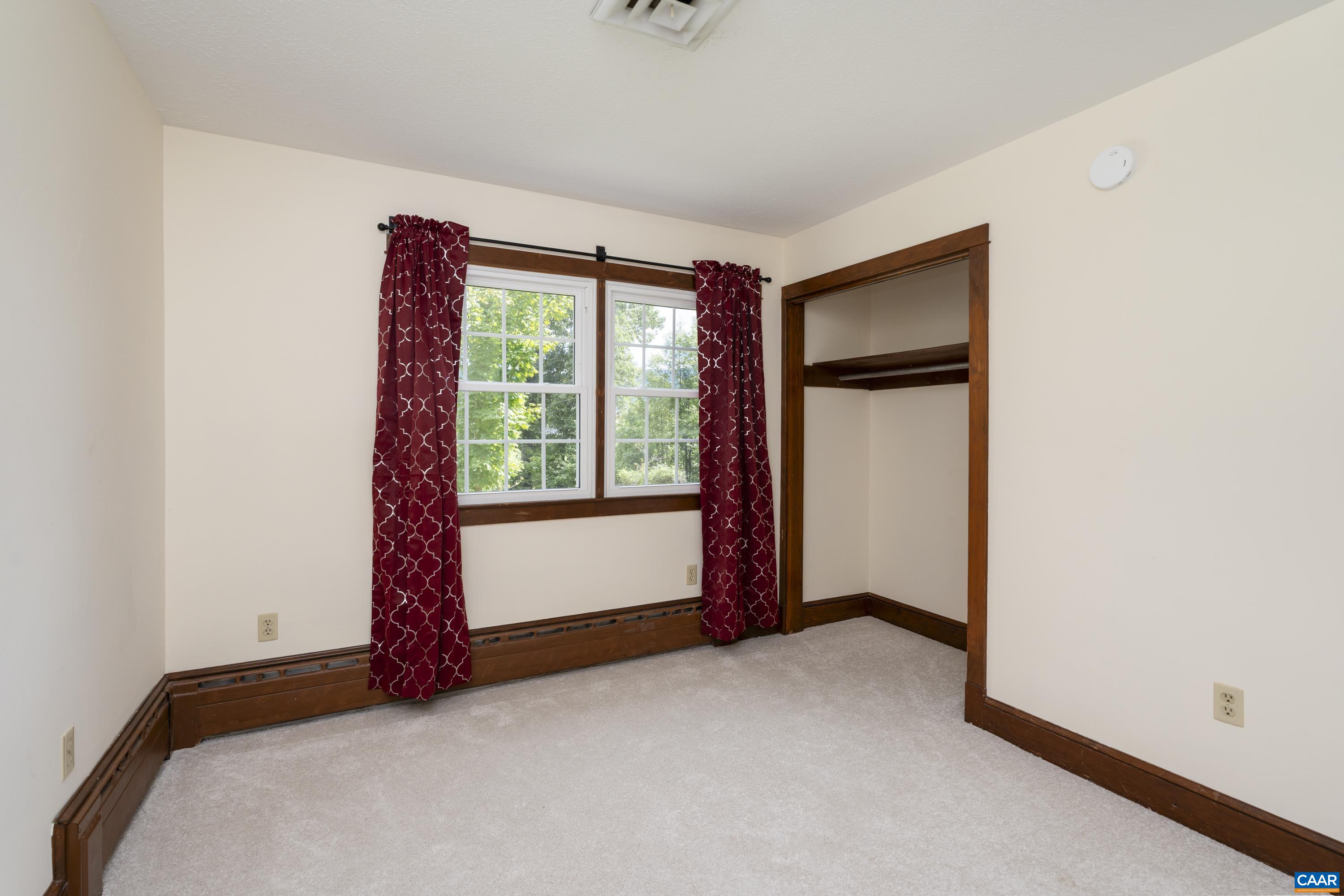 4015 FOX MOUNTAIN RD, ELKTON, Virginia 22827, 4 Bedrooms Bedrooms, ,2 BathroomsBathrooms,Residential,4015 FOX MOUNTAIN RD,681626 MLS # 681626