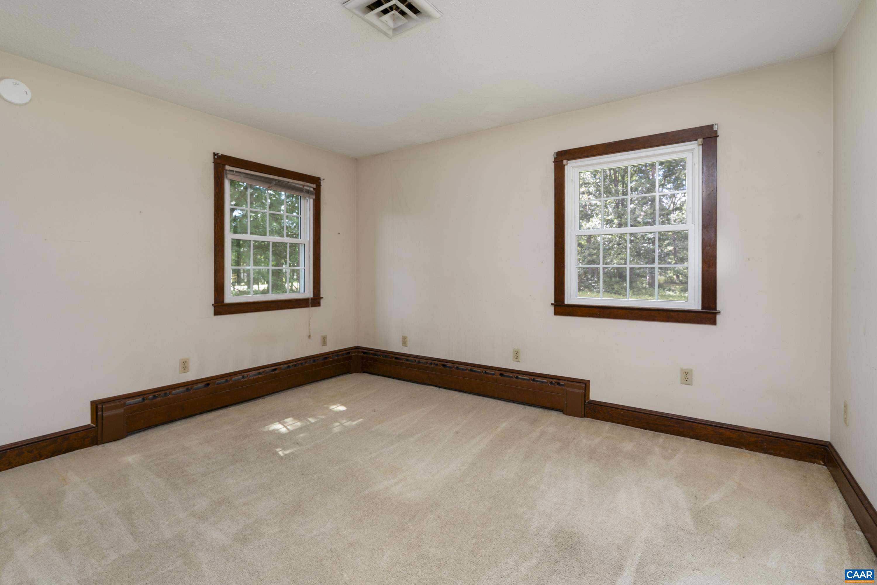 4015 FOX MOUNTAIN RD, ELKTON, Virginia 22827, 4 Bedrooms Bedrooms, ,2 BathroomsBathrooms,Residential,4015 FOX MOUNTAIN RD,681626 MLS # 681626
