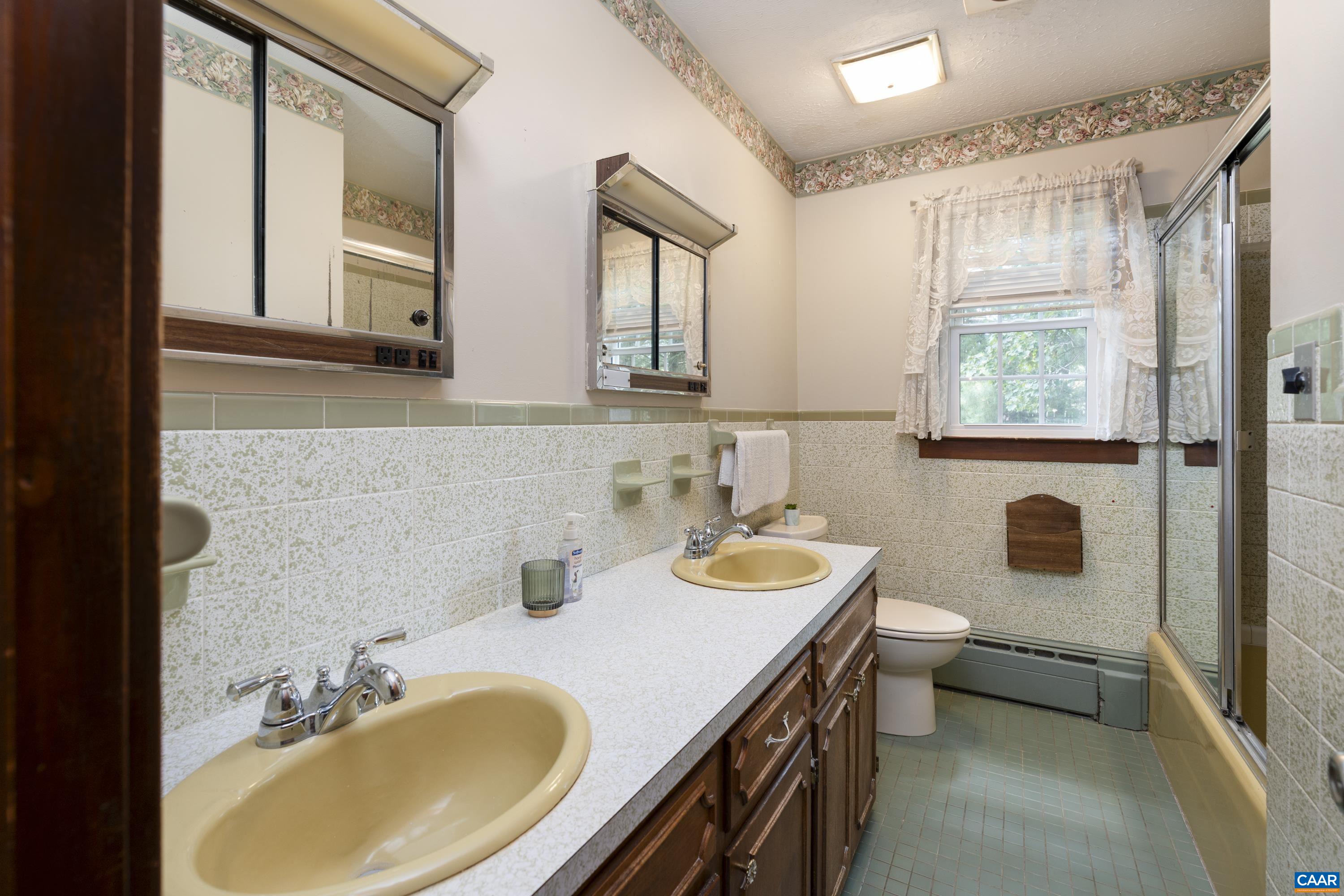 4015 FOX MOUNTAIN RD, ELKTON, Virginia 22827, 4 Bedrooms Bedrooms, ,2 BathroomsBathrooms,Residential,4015 FOX MOUNTAIN RD,681626 MLS # 681626