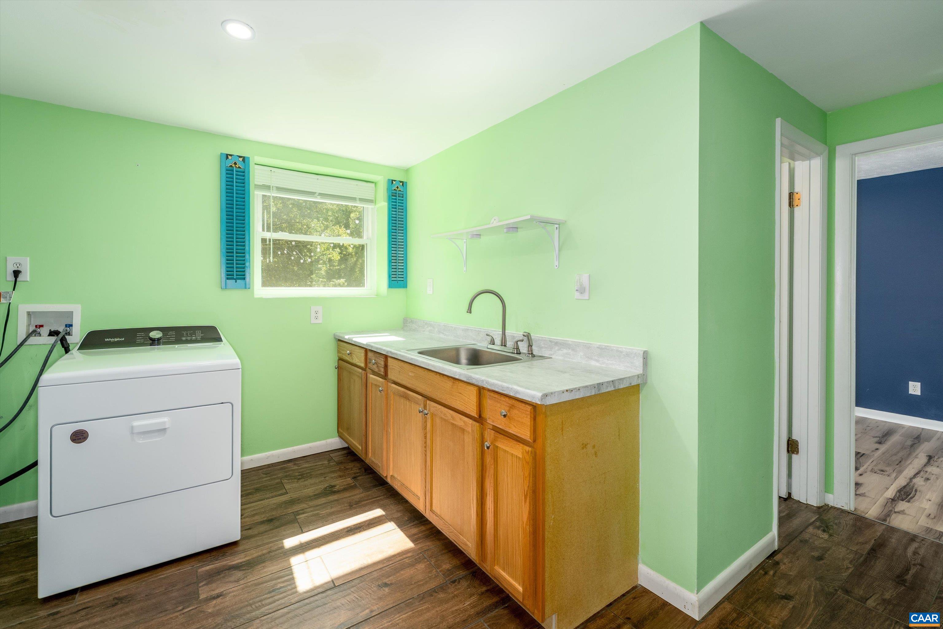 2606 HUNTINGTON RD, CHARLOTTESVILLE, Virginia 22901, 5 Bedrooms Bedrooms, ,3 BathroomsBathrooms,Residential,2606 HUNTINGTON RD,681661 MLS # 681661