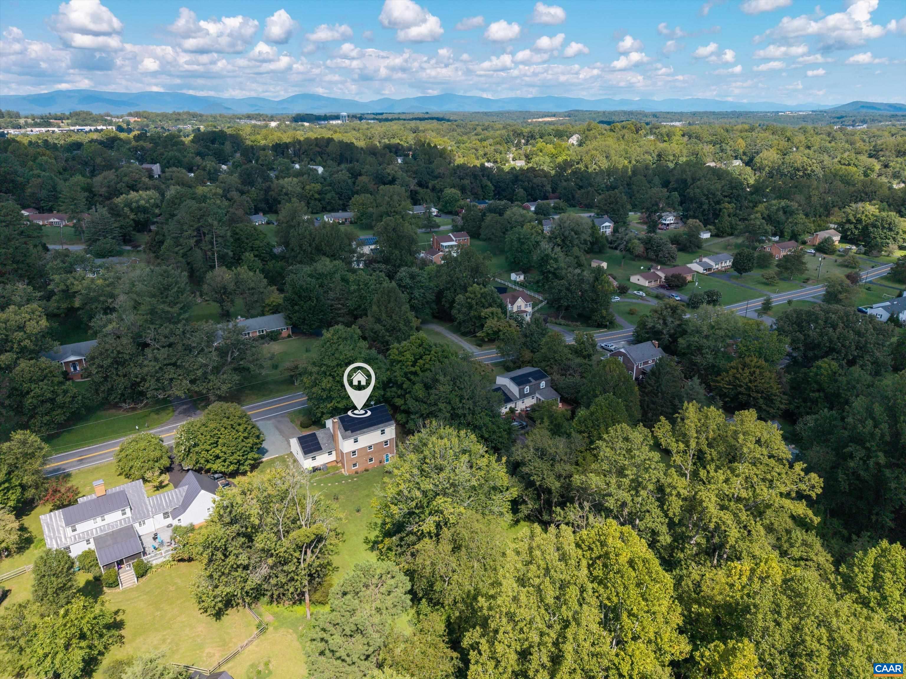 2606 HUNTINGTON RD, CHARLOTTESVILLE, Virginia 22901, 5 Bedrooms Bedrooms, ,3 BathroomsBathrooms,Residential,2606 HUNTINGTON RD,681661 MLS # 681661