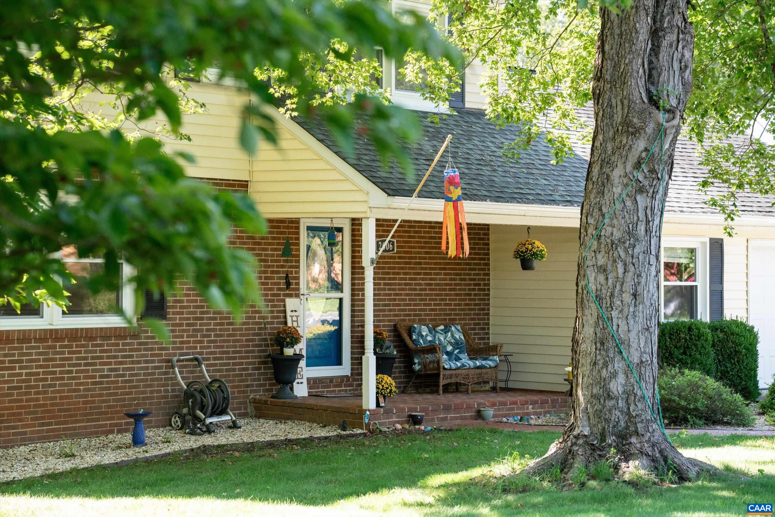2606 HUNTINGTON RD, CHARLOTTESVILLE, Virginia 22901, 5 Bedrooms Bedrooms, ,3 BathroomsBathrooms,Residential,2606 HUNTINGTON RD,681661 MLS # 681661