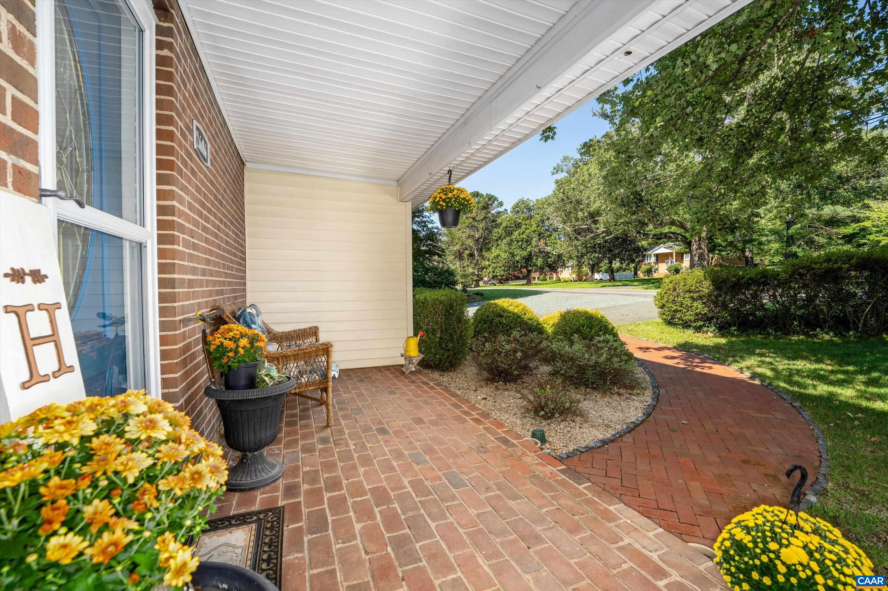 2606 HUNTINGTON RD, CHARLOTTESVILLE, Virginia 22901, 5 Bedrooms Bedrooms, ,3 BathroomsBathrooms,Residential,2606 HUNTINGTON RD,681661 MLS # 681661