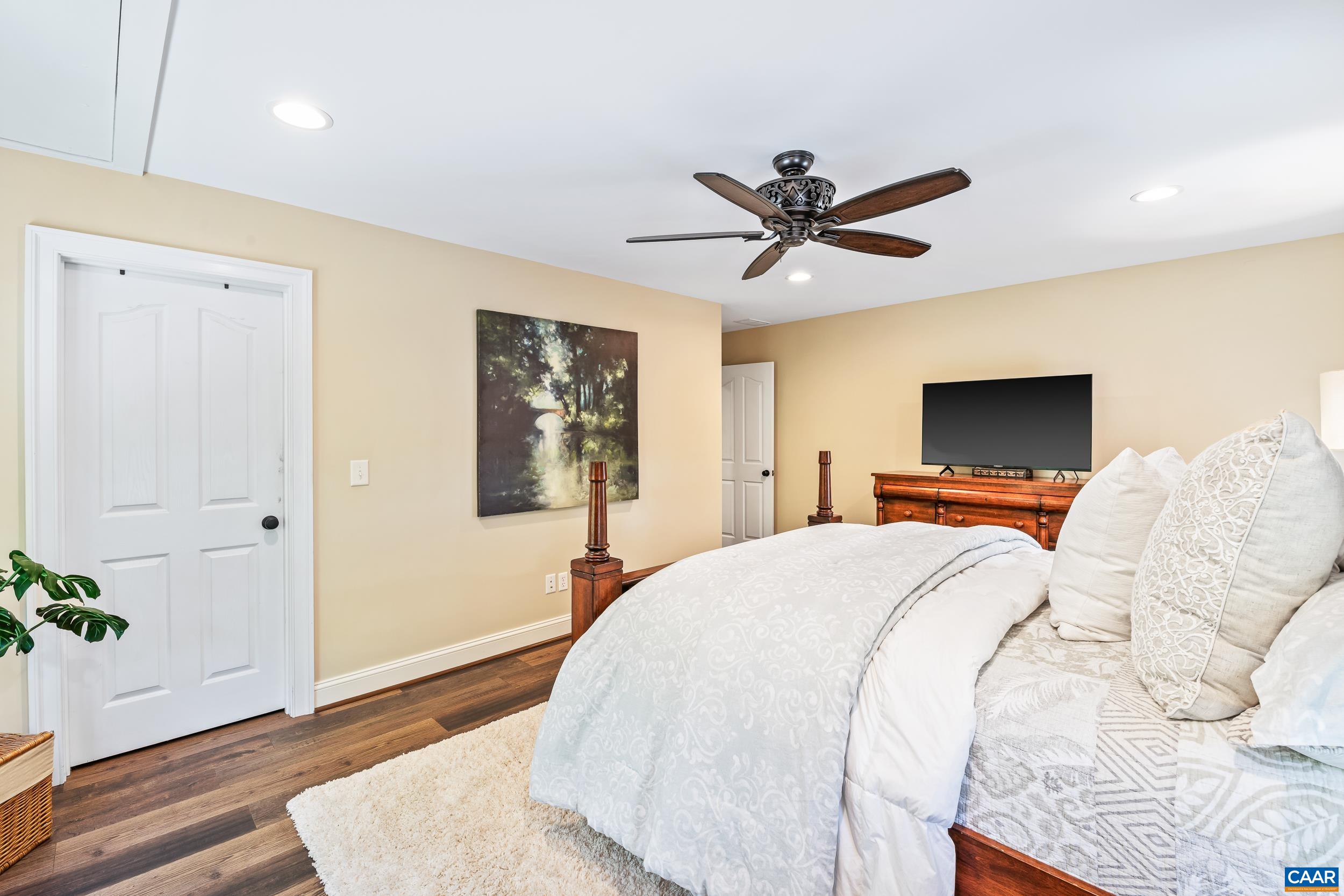 2725 THOMAS JEFFERSON PKWY, CHARLOTTESVILLE, Virginia 22902, 3 Bedrooms Bedrooms, ,1 BathroomBathrooms,Residential,2725 THOMAS JEFFERSON PKWY,681311 MLS # 681311 2725 THOMAS JEFFERSON PKWY, CHARLOTTESVILLE, Virginia 22902, 3 Bedrooms Bedrooms, ,1 BathroomBathrooms,Residential,2725 THOMAS JEFFERSON PKWY,681311 MLS # 681311