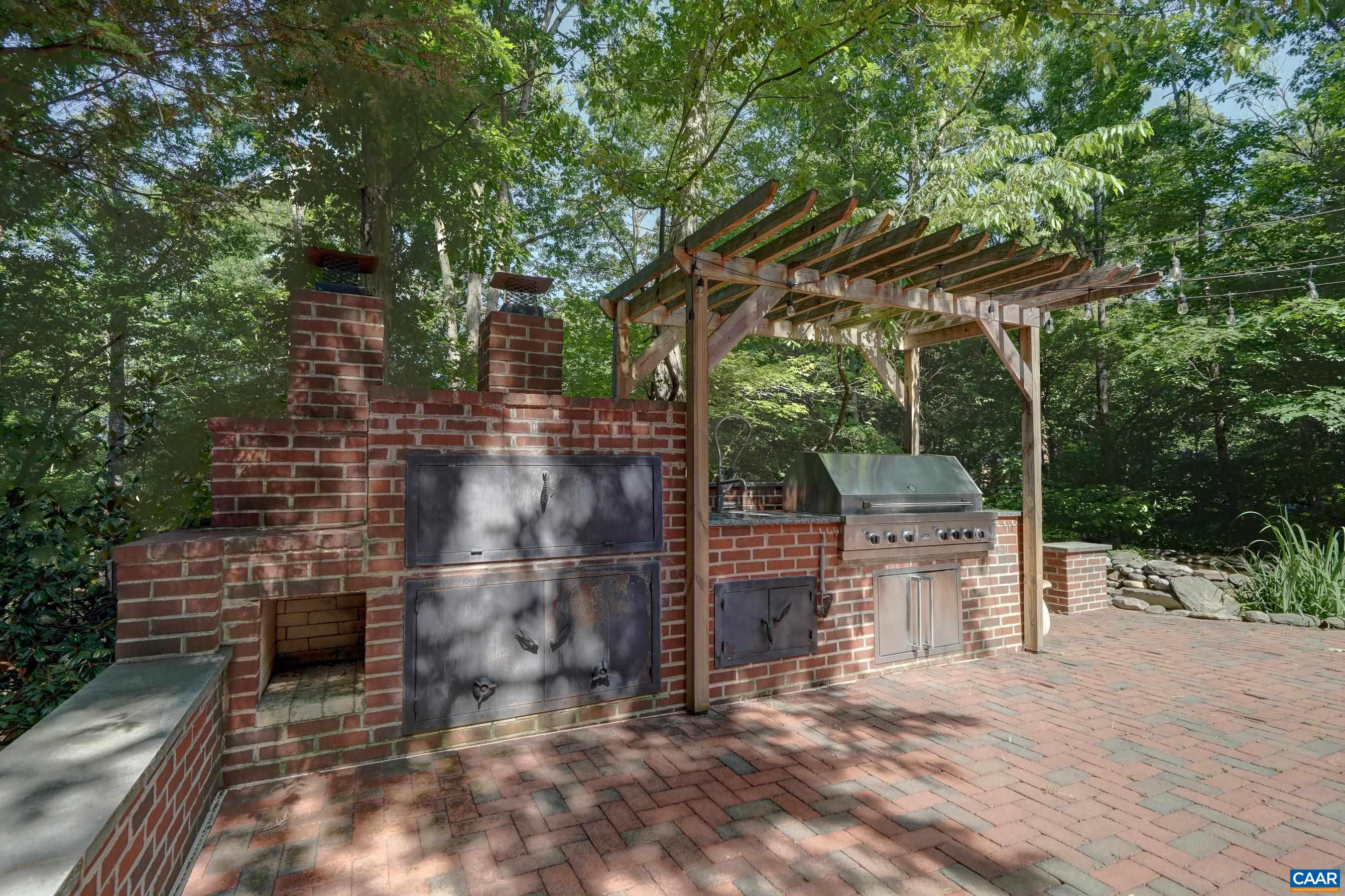 Outdoor kitchen with built in Viking grill and smoker! Outdoor kitchen with built in Viking grill and smoker!