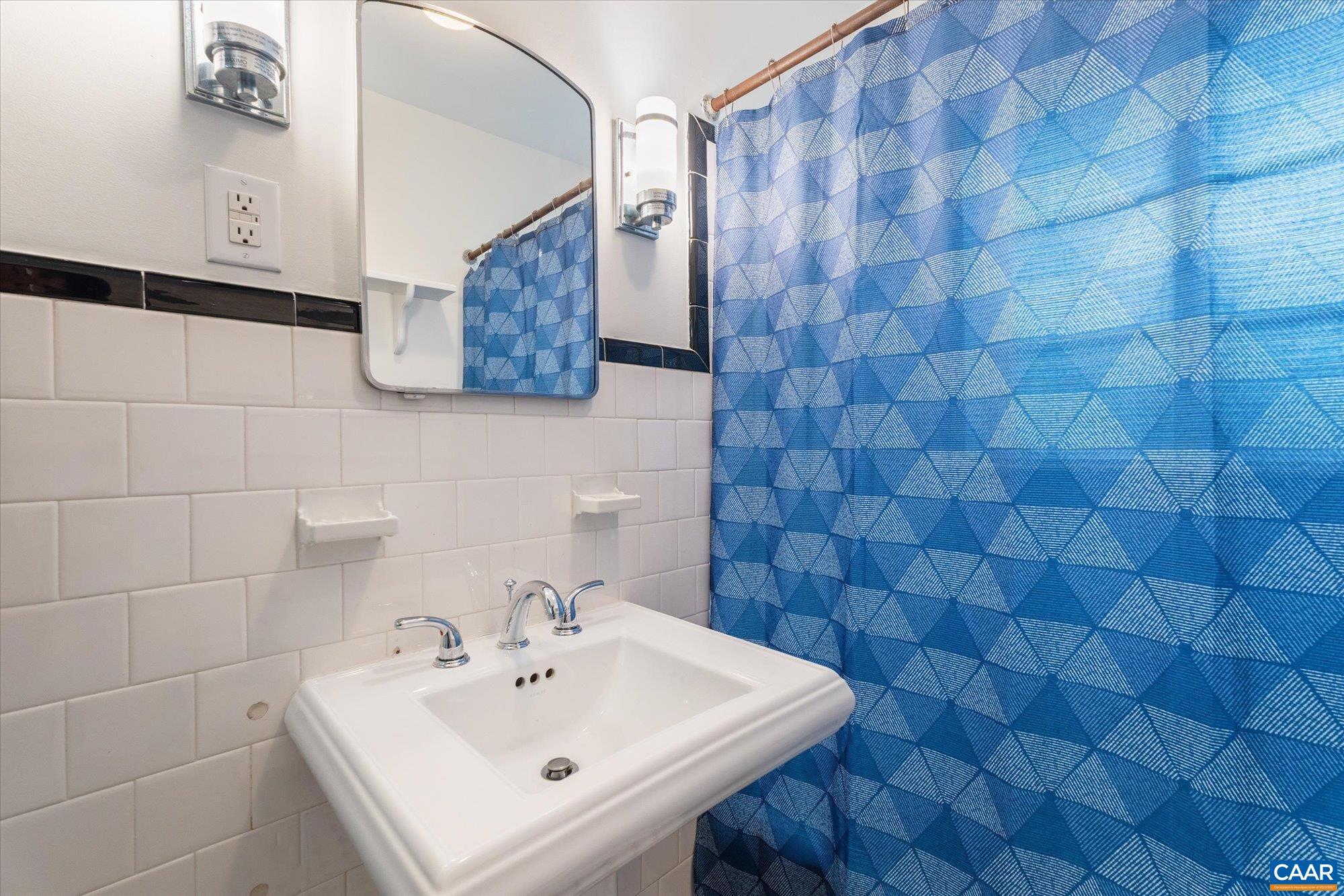 1945 THOMSON RD, CHARLOTTESVILLE, Virginia 22903, 6 Bedrooms Bedrooms, ,5 BathroomsBathrooms,Residential,1945 THOMSON RD,681711 MLS # 681711 1945 THOMSON RD, CHARLOTTESVILLE, Virginia 22903, 6 Bedrooms Bedrooms, ,5 BathroomsBathrooms,Residential,1945 THOMSON RD,681711 MLS # 681711