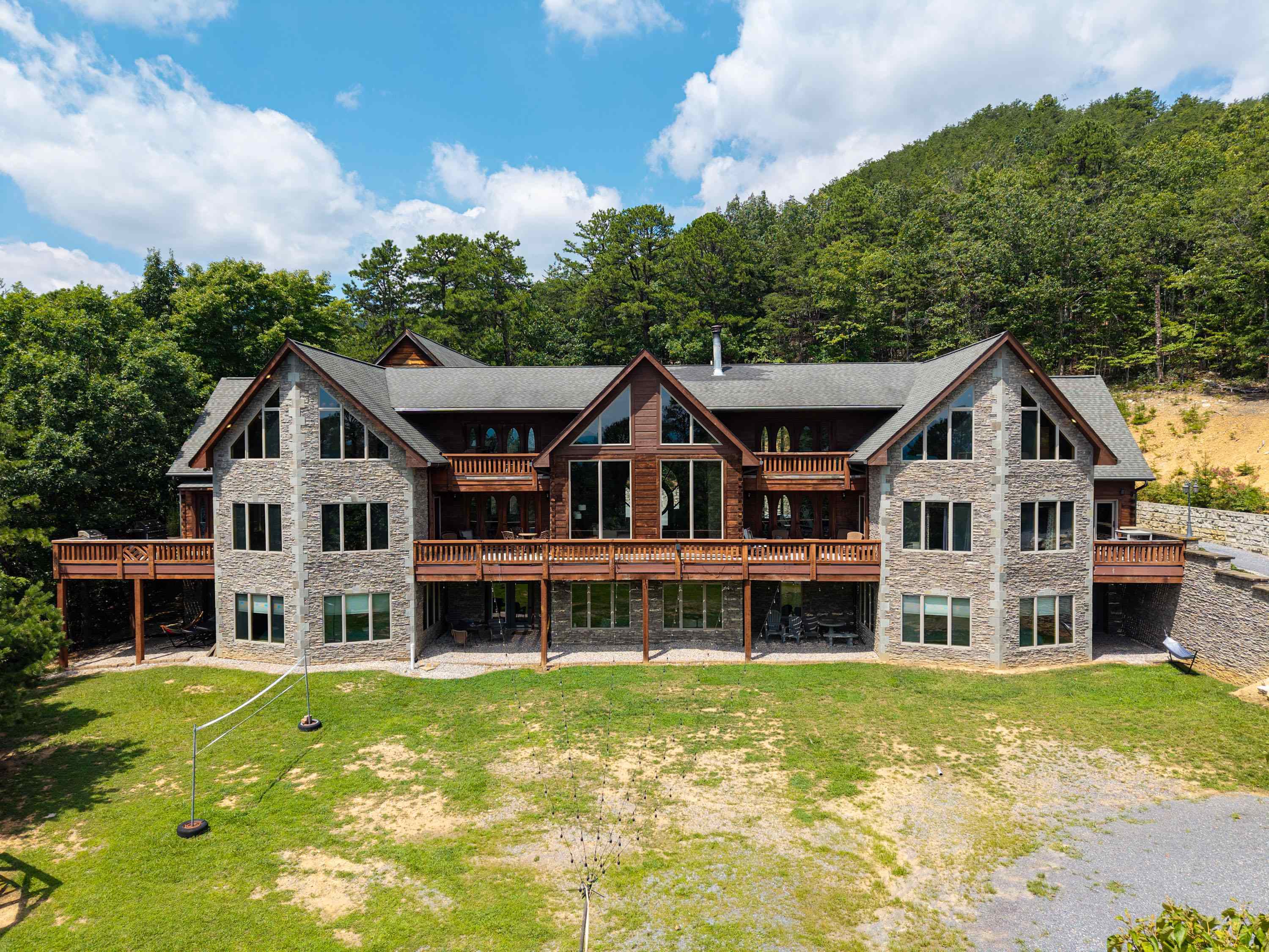 3012 MASSANUTTEN DR, MCGAHEYSVILLE, Virginia 22840, 9 Bedrooms Bedrooms, ,11 BathroomsBathrooms,Residential,Payton's Peak,3012 MASSANUTTEN DR,681773 MLS # 681773