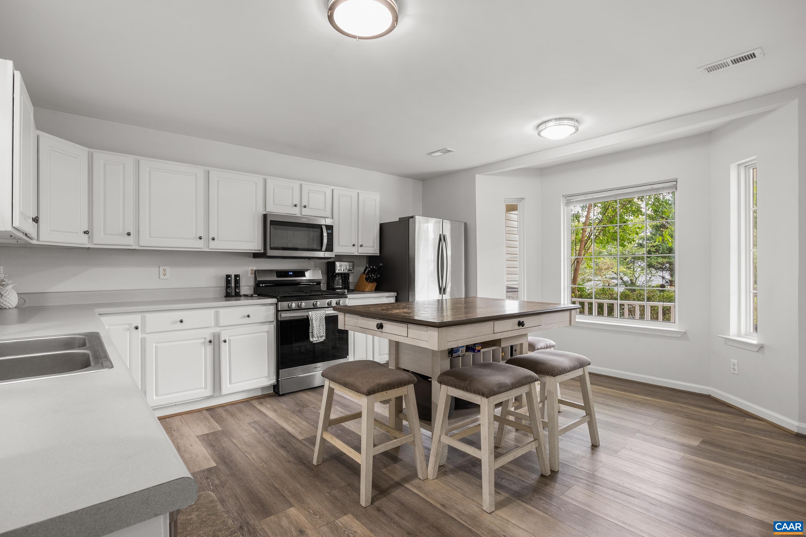 1525 PRIMROSE LN, CHARLOTTESVILLE, Virginia 22902, 3 Bedrooms Bedrooms, ,2 BathroomsBathrooms,Residential,1525 PRIMROSE LN,681642 MLS # 681642 1525 PRIMROSE LN, CHARLOTTESVILLE, Virginia 22902, 3 Bedrooms Bedrooms, ,2 BathroomsBathrooms,Residential,1525 PRIMROSE LN,681642 MLS # 681642