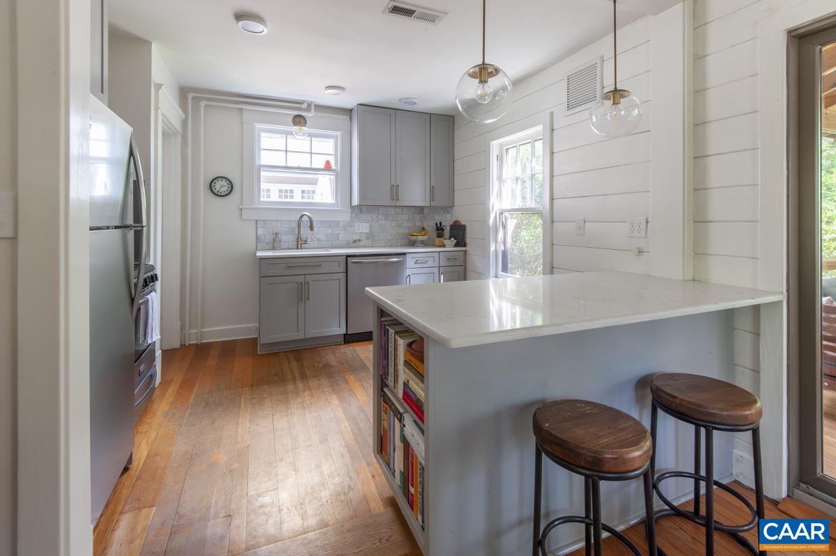 112 MONTE VISTA AVE, CHARLOTTESVILLE, Virginia 22903, 2 Bedrooms Bedrooms, ,1 BathroomBathrooms,Residential,112 MONTE VISTA AVE,681647 MLS # 681647 112 MONTE VISTA AVE, CHARLOTTESVILLE, Virginia 22903, 2 Bedrooms Bedrooms, ,1 BathroomBathrooms,Residential,112 MONTE VISTA AVE,681647 MLS # 681647