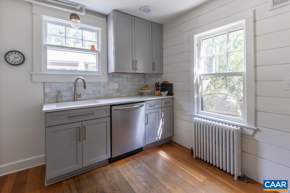 112 MONTE VISTA AVE, CHARLOTTESVILLE, Virginia 22903, 2 Bedrooms Bedrooms, ,1 BathroomBathrooms,Residential,112 MONTE VISTA AVE,681647 MLS # 681647 112 MONTE VISTA AVE, CHARLOTTESVILLE, Virginia 22903, 2 Bedrooms Bedrooms, ,1 BathroomBathrooms,Residential,112 MONTE VISTA AVE,681647 MLS # 681647