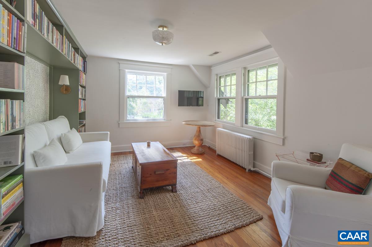 112 MONTE VISTA AVE, CHARLOTTESVILLE, Virginia 22903, 2 Bedrooms Bedrooms, ,1 BathroomBathrooms,Residential,112 MONTE VISTA AVE,681647 MLS # 681647 112 MONTE VISTA AVE, CHARLOTTESVILLE, Virginia 22903, 2 Bedrooms Bedrooms, ,1 BathroomBathrooms,Residential,112 MONTE VISTA AVE,681647 MLS # 681647