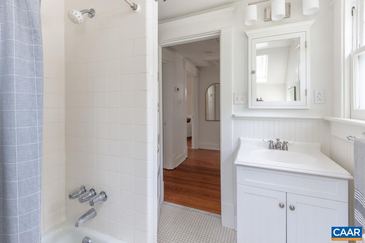 112 MONTE VISTA AVE, CHARLOTTESVILLE, Virginia 22903, 2 Bedrooms Bedrooms, ,1 BathroomBathrooms,Residential,112 MONTE VISTA AVE,681647 MLS # 681647 112 MONTE VISTA AVE, CHARLOTTESVILLE, Virginia 22903, 2 Bedrooms Bedrooms, ,1 BathroomBathrooms,Residential,112 MONTE VISTA AVE,681647 MLS # 681647