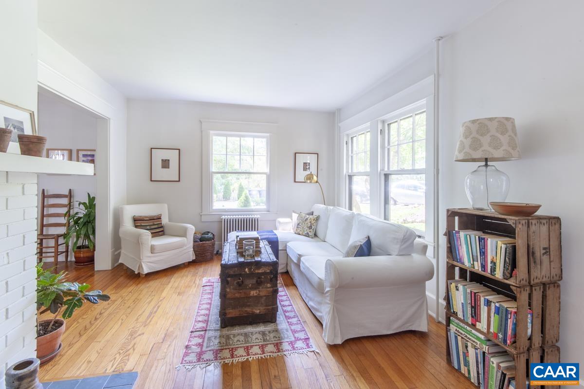 112 MONTE VISTA AVE, CHARLOTTESVILLE, Virginia 22903, 2 Bedrooms Bedrooms, ,1 BathroomBathrooms,Residential,112 MONTE VISTA AVE,681647 MLS # 681647 112 MONTE VISTA AVE, CHARLOTTESVILLE, Virginia 22903, 2 Bedrooms Bedrooms, ,1 BathroomBathrooms,Residential,112 MONTE VISTA AVE,681647 MLS # 681647