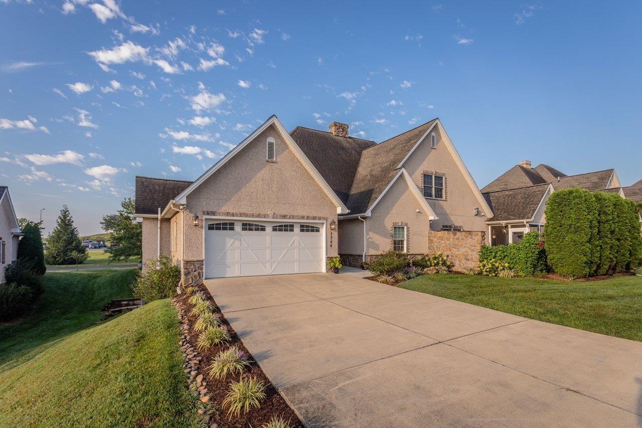 1744 HERITAGE ESTATES CIR, HARRISONBURG, Virginia 22801, 3 Bedrooms Bedrooms, ,3 BathroomsBathrooms,Residential,1744 HERITAGE ESTATES CIR,681664 MLS # 681664 1744 HERITAGE ESTATES CIR, HARRISONBURG, Virginia 22801, 3 Bedrooms Bedrooms, ,3 BathroomsBathrooms,Residential,1744 HERITAGE ESTATES CIR,681664 MLS # 681664