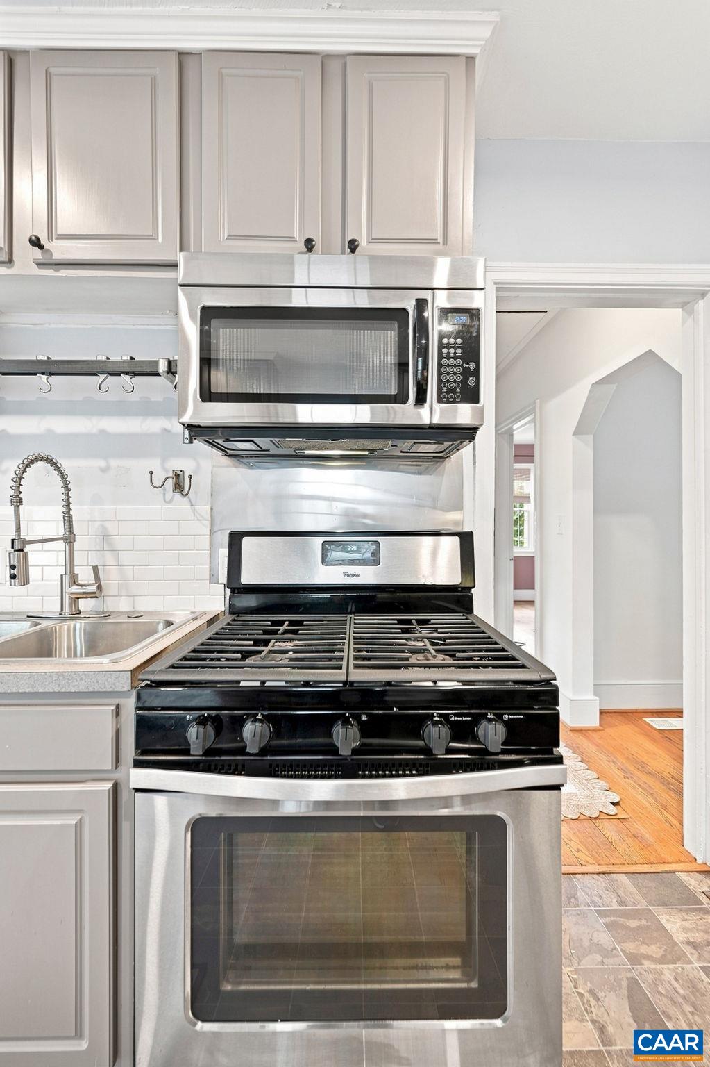 2302 CENTER AVE, CHARLOTTESVILLE, Virginia 22903, 2 Bedrooms Bedrooms, ,1 BathroomBathrooms,Residential,2302 CENTER AVE,681745 MLS # 681745 2302 CENTER AVE, CHARLOTTESVILLE, Virginia 22903, 2 Bedrooms Bedrooms, ,1 BathroomBathrooms,Residential,2302 CENTER AVE,681745 MLS # 681745