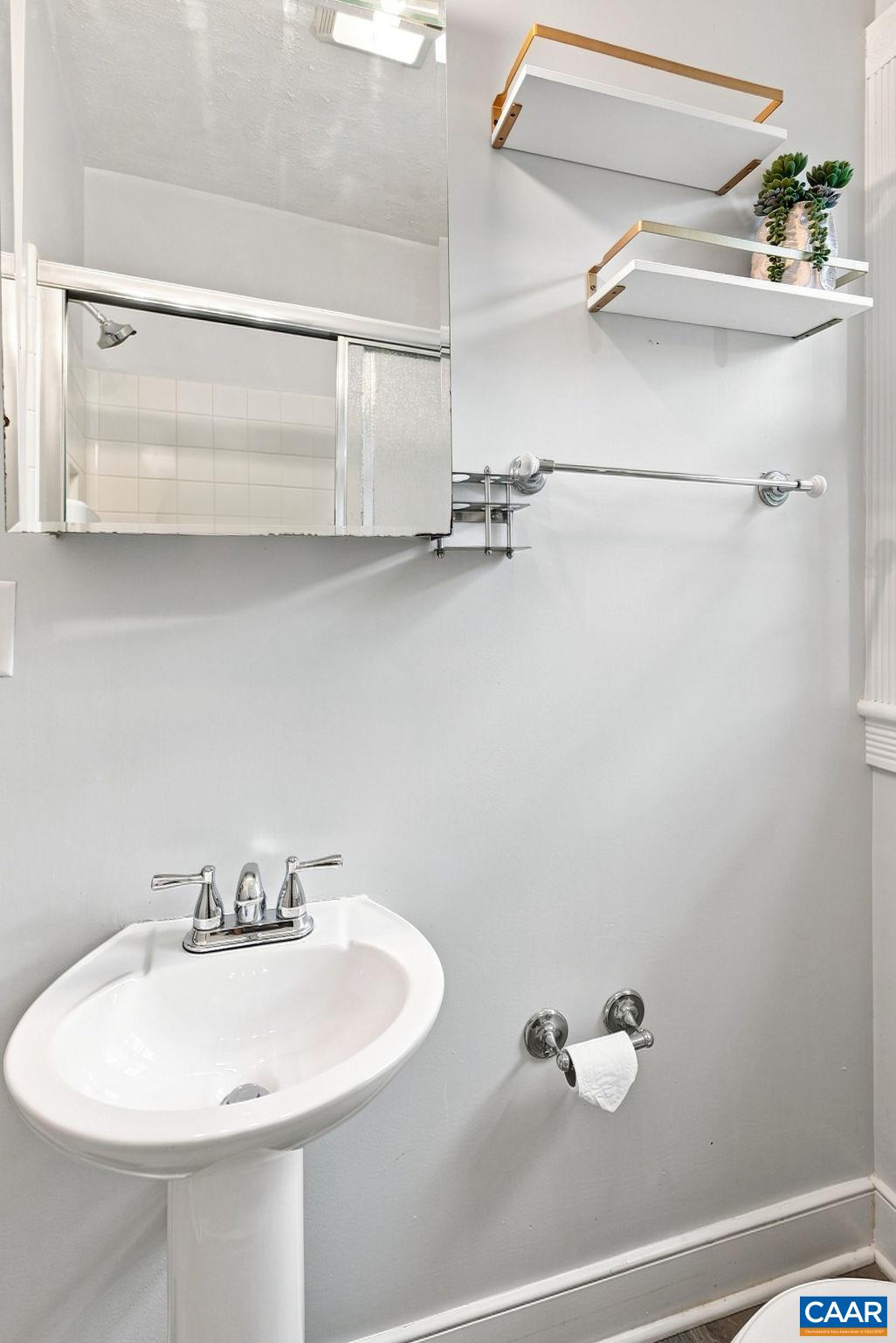2302 CENTER AVE, CHARLOTTESVILLE, Virginia 22903, 2 Bedrooms Bedrooms, ,1 BathroomBathrooms,Residential,2302 CENTER AVE,681745 MLS # 681745 2302 CENTER AVE, CHARLOTTESVILLE, Virginia 22903, 2 Bedrooms Bedrooms, ,1 BathroomBathrooms,Residential,2302 CENTER AVE,681745 MLS # 681745