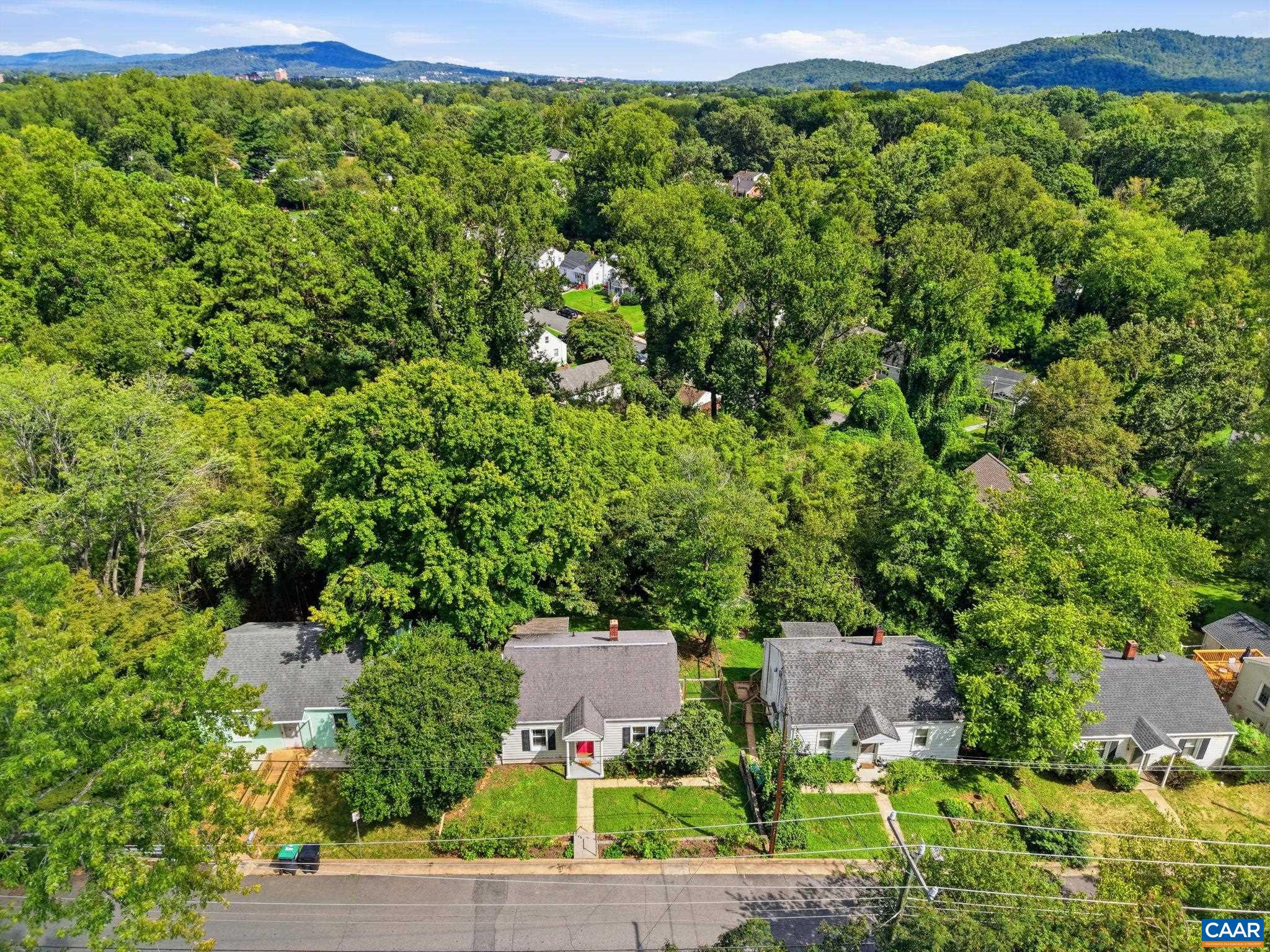 2302 CENTER AVE, CHARLOTTESVILLE, Virginia 22903, 2 Bedrooms Bedrooms, ,1 BathroomBathrooms,Residential,2302 CENTER AVE,681745 MLS # 681745 2302 CENTER AVE, CHARLOTTESVILLE, Virginia 22903, 2 Bedrooms Bedrooms, ,1 BathroomBathrooms,Residential,2302 CENTER AVE,681745 MLS # 681745
