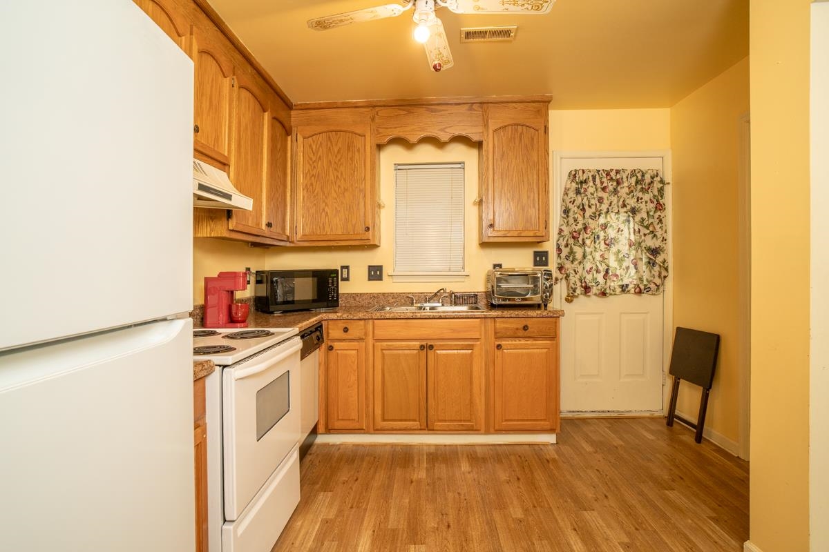 4750 WREN CT, CHARLOTTESVILLE, Virginia 22911, 3 Bedrooms Bedrooms, ,2 BathroomsBathrooms,Residential,4750 WREN CT,681807 MLS # 681807 4750 WREN CT, CHARLOTTESVILLE, Virginia 22911, 3 Bedrooms Bedrooms, ,2 BathroomsBathrooms,Residential,4750 WREN CT,681807 MLS # 681807