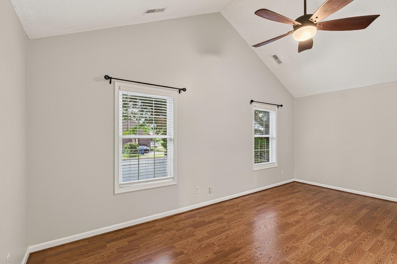 1092 OAKDALE CT, ROCKINGHAM, Virginia 22801, 3 Bedrooms Bedrooms, ,2 BathroomsBathrooms,Residential,1092 OAKDALE CT,681812 MLS # 681812