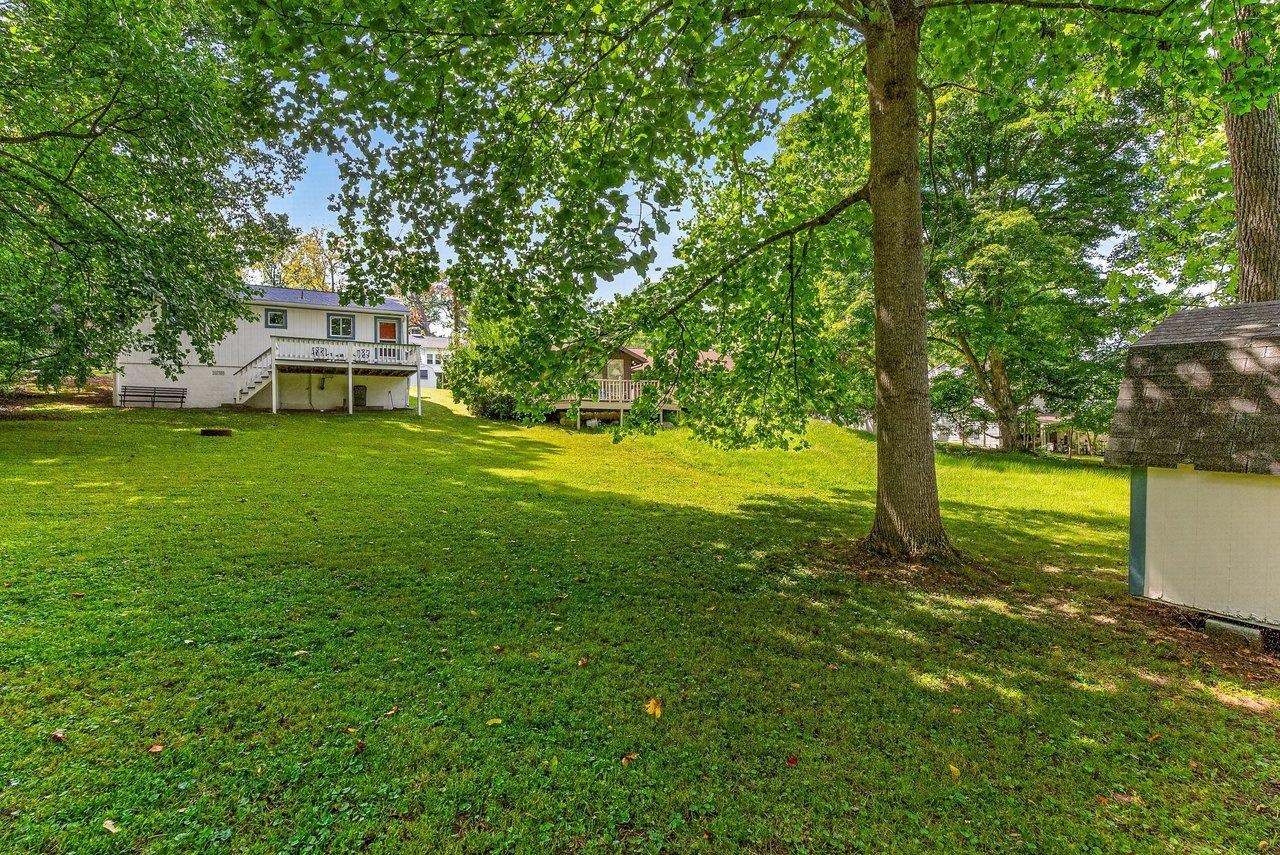 4073 WOODLAND DR, ROCKINGHAM, Virginia 22801, 2 Bedrooms Bedrooms, ,1 BathroomBathrooms,Residential,4073 WOODLAND DR,681814 MLS # 681814