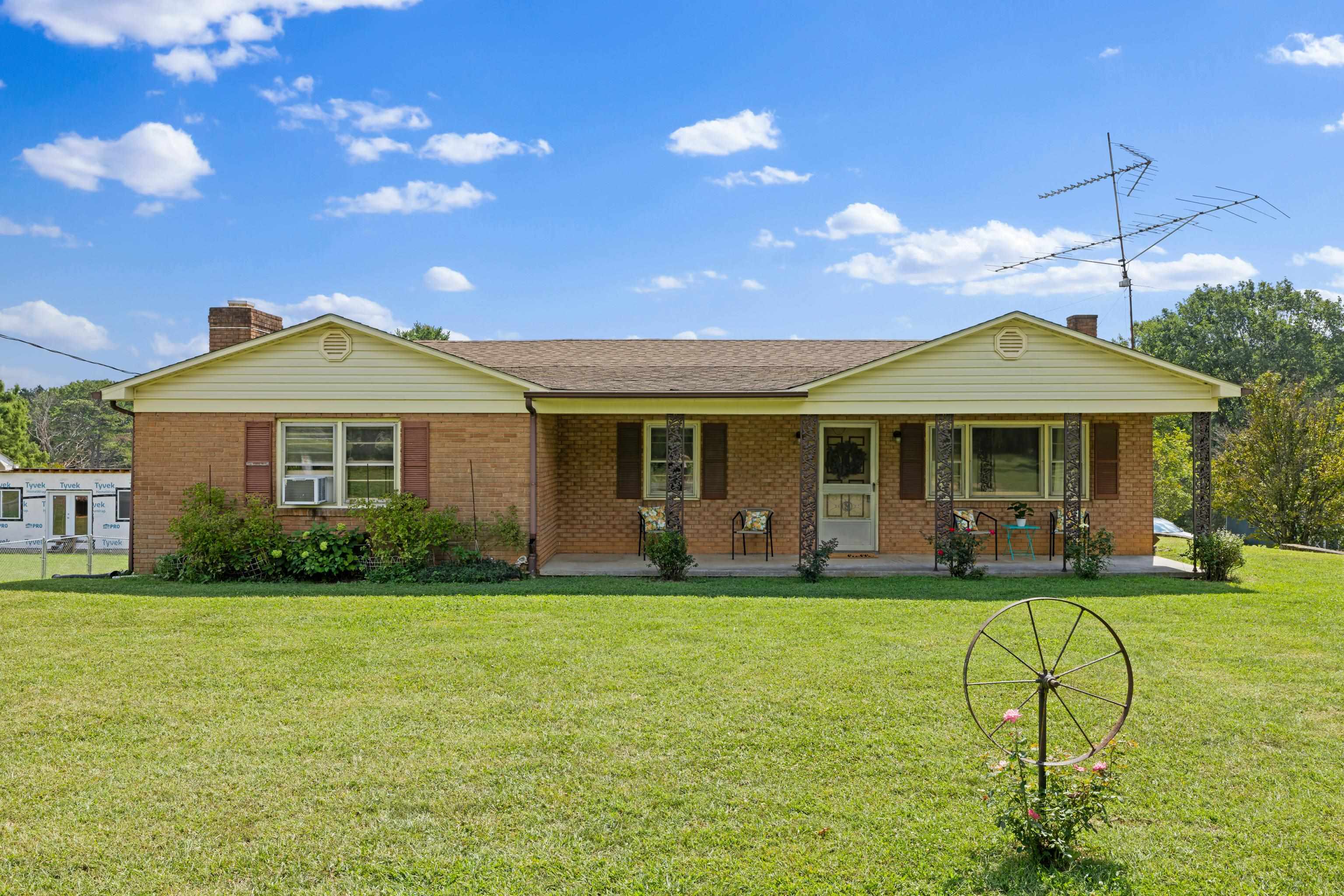 1096 COLD SPRING RD, STUARTS DRAFT, Virginia 24477, 3 Bedrooms Bedrooms, ,1 BathroomBathrooms,Residential,1096 COLD SPRING RD,681815 MLS # 681815 1096 COLD SPRING RD, STUARTS DRAFT, Virginia 24477, 3 Bedrooms Bedrooms, ,1 BathroomBathrooms,Residential,1096 COLD SPRING RD,681815 MLS # 681815