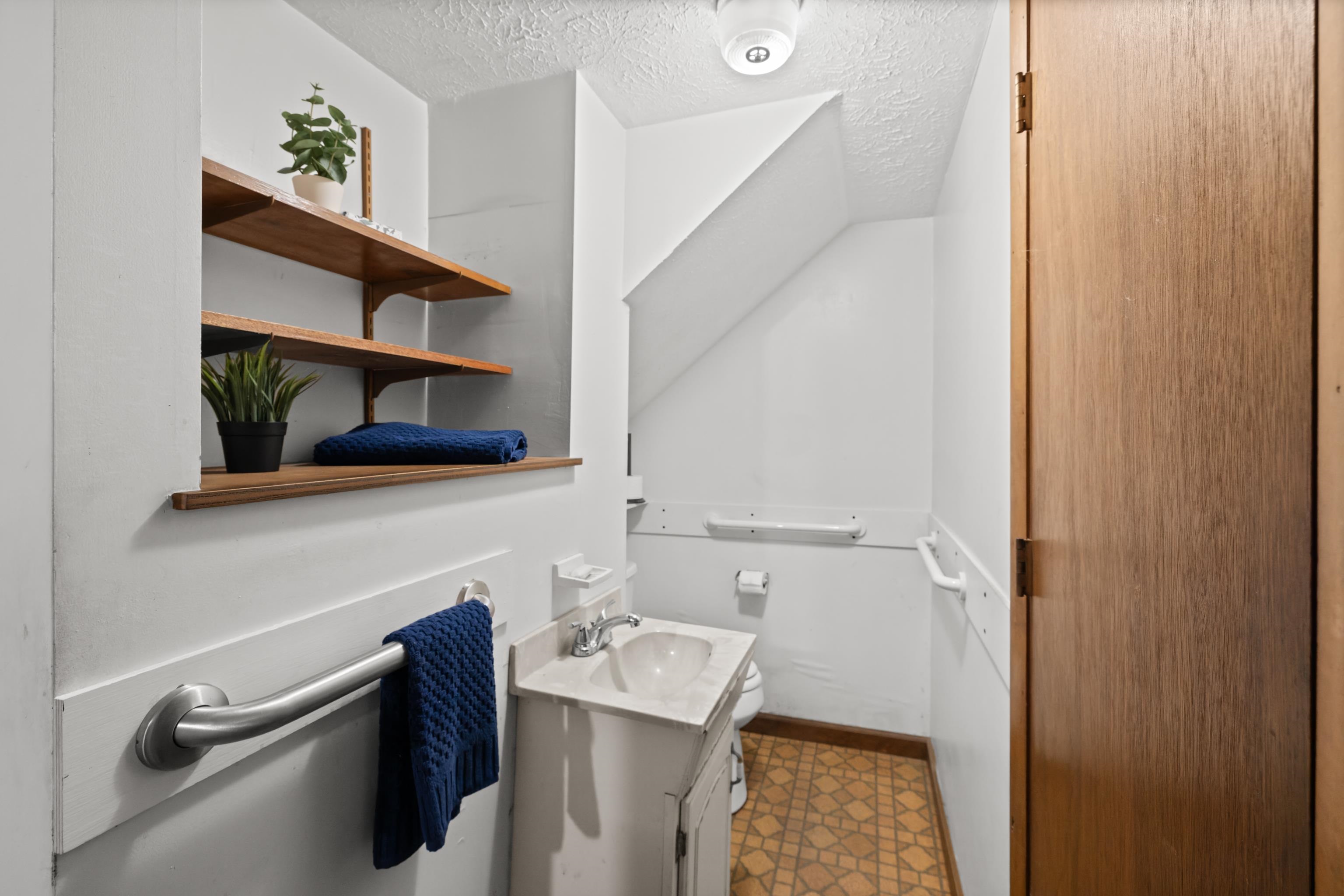 1096 COLD SPRING RD, STUARTS DRAFT, Virginia 24477, 3 Bedrooms Bedrooms, ,1 BathroomBathrooms,Residential,1096 COLD SPRING RD,681815 MLS # 681815 1096 COLD SPRING RD, STUARTS DRAFT, Virginia 24477, 3 Bedrooms Bedrooms, ,1 BathroomBathrooms,Residential,1096 COLD SPRING RD,681815 MLS # 681815