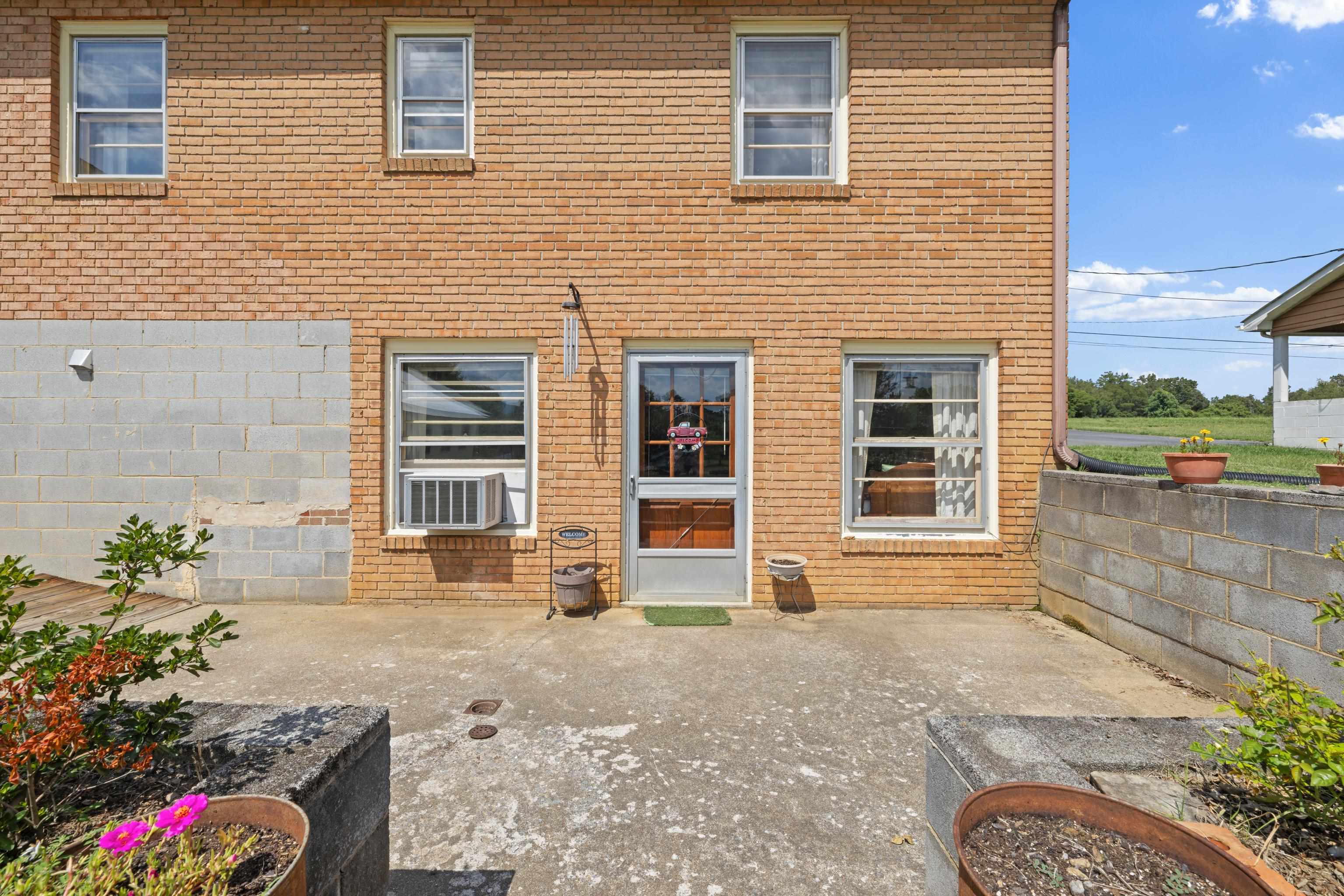 1096 COLD SPRING RD, STUARTS DRAFT, Virginia 24477, 3 Bedrooms Bedrooms, ,1 BathroomBathrooms,Residential,1096 COLD SPRING RD,681815 MLS # 681815 1096 COLD SPRING RD, STUARTS DRAFT, Virginia 24477, 3 Bedrooms Bedrooms, ,1 BathroomBathrooms,Residential,1096 COLD SPRING RD,681815 MLS # 681815