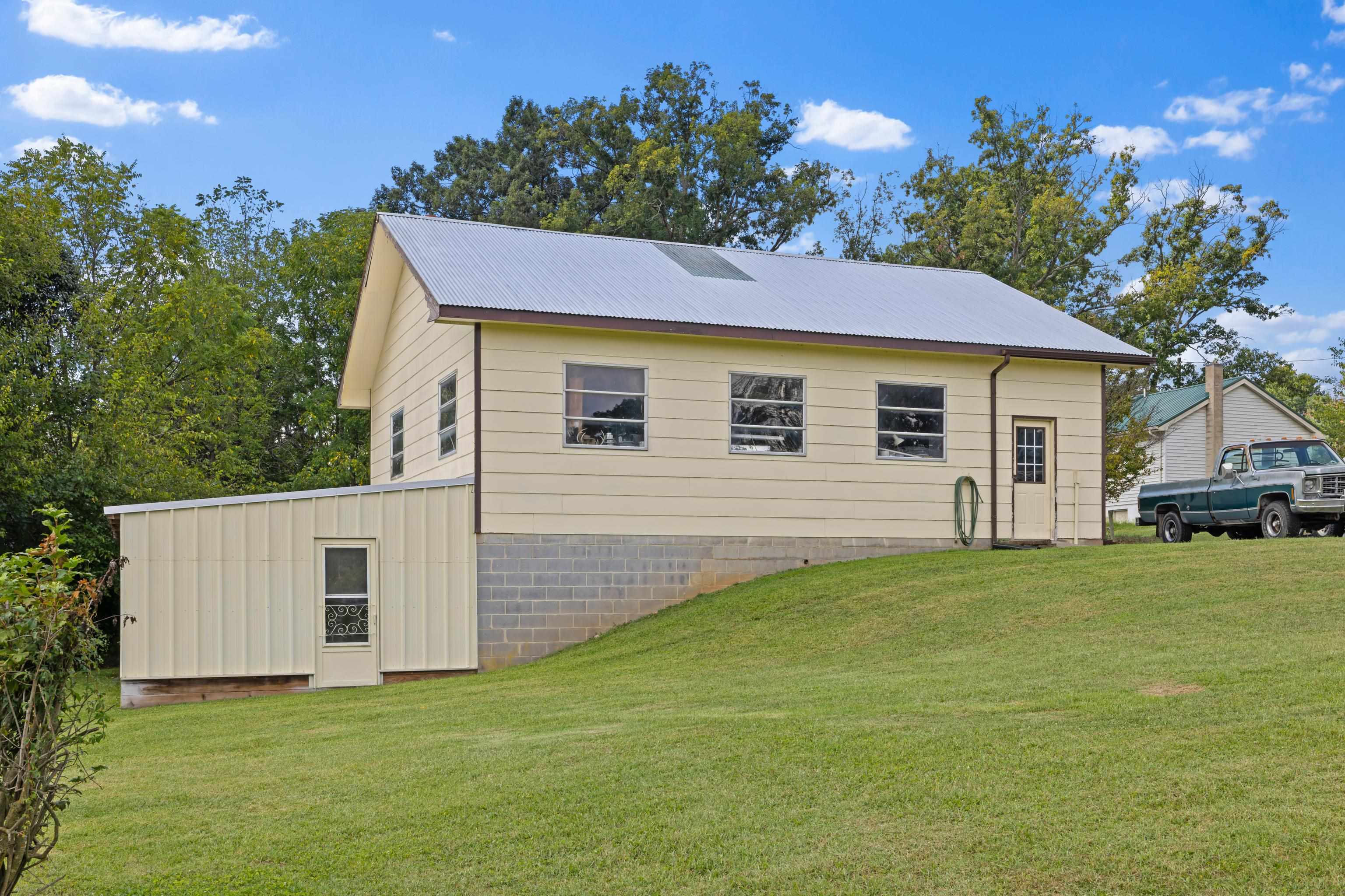 1096 COLD SPRING RD, STUARTS DRAFT, Virginia 24477, 3 Bedrooms Bedrooms, ,1 BathroomBathrooms,Residential,1096 COLD SPRING RD,681815 MLS # 681815 1096 COLD SPRING RD, STUARTS DRAFT, Virginia 24477, 3 Bedrooms Bedrooms, ,1 BathroomBathrooms,Residential,1096 COLD SPRING RD,681815 MLS # 681815