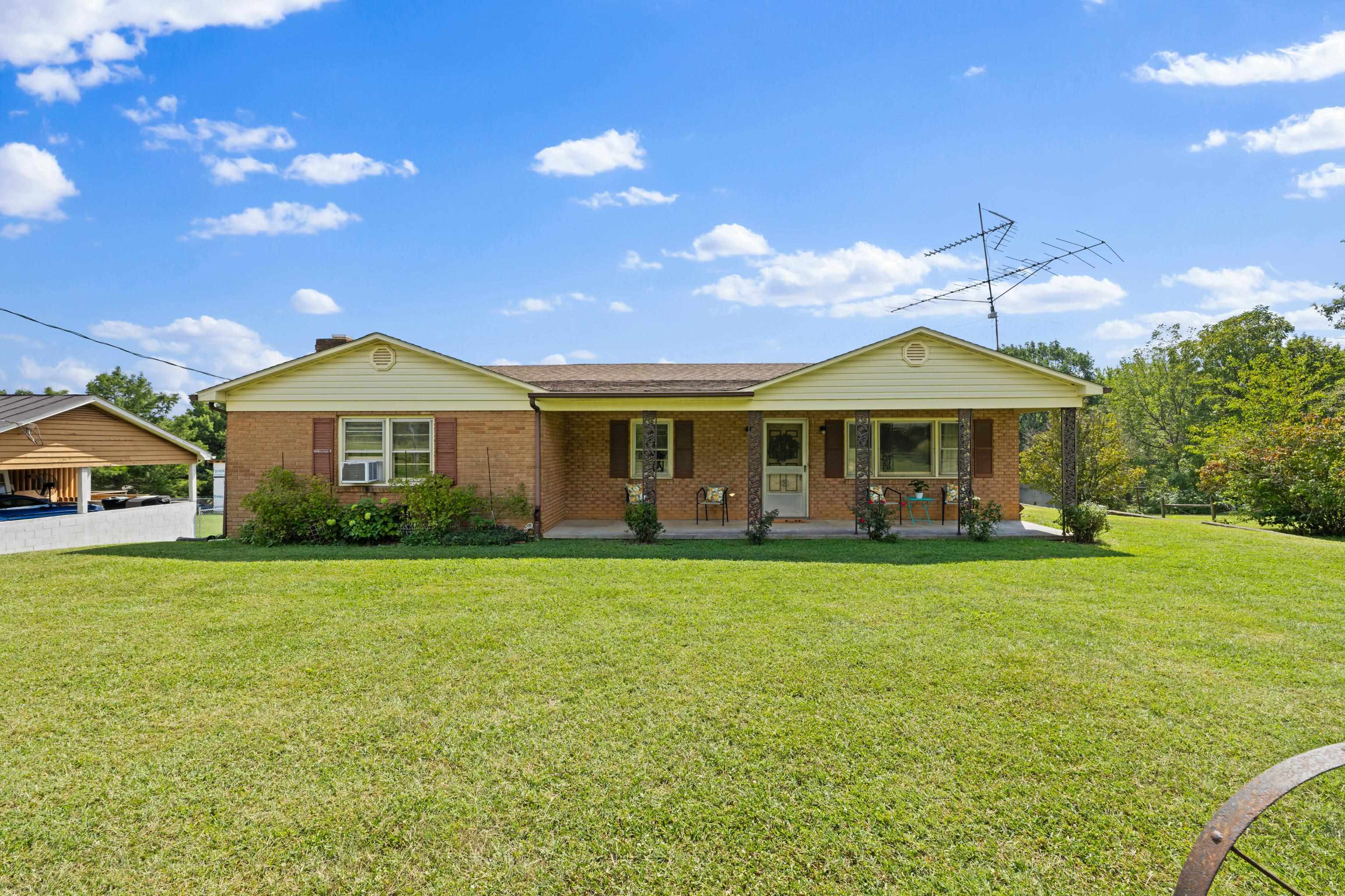 1096 COLD SPRING RD, STUARTS DRAFT, Virginia 24477, 3 Bedrooms Bedrooms, ,1 BathroomBathrooms,Residential,1096 COLD SPRING RD,681815 MLS # 681815 1096 COLD SPRING RD, STUARTS DRAFT, Virginia 24477, 3 Bedrooms Bedrooms, ,1 BathroomBathrooms,Residential,1096 COLD SPRING RD,681815 MLS # 681815