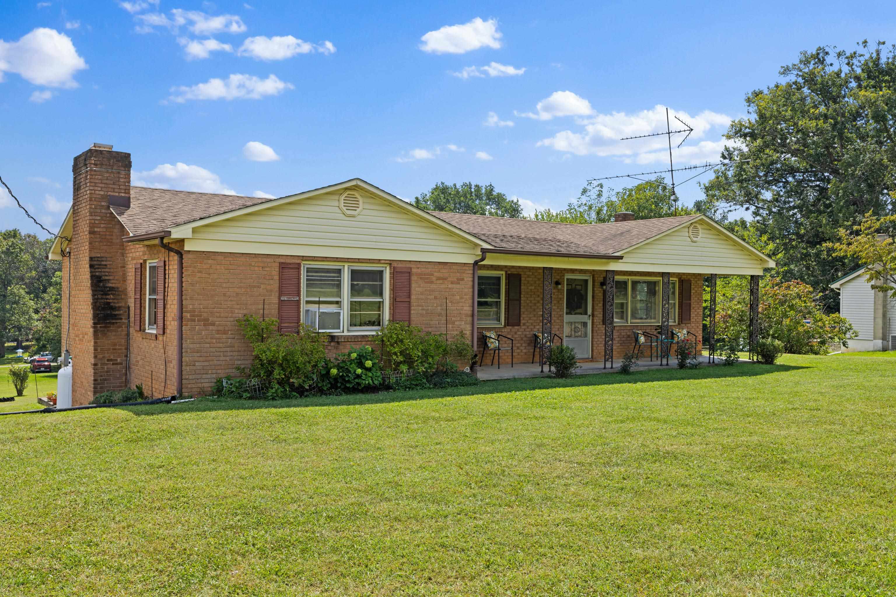 1096 COLD SPRING RD, STUARTS DRAFT, Virginia 24477, 3 Bedrooms Bedrooms, ,1 BathroomBathrooms,Residential,1096 COLD SPRING RD,681815 MLS # 681815 1096 COLD SPRING RD, STUARTS DRAFT, Virginia 24477, 3 Bedrooms Bedrooms, ,1 BathroomBathrooms,Residential,1096 COLD SPRING RD,681815 MLS # 681815