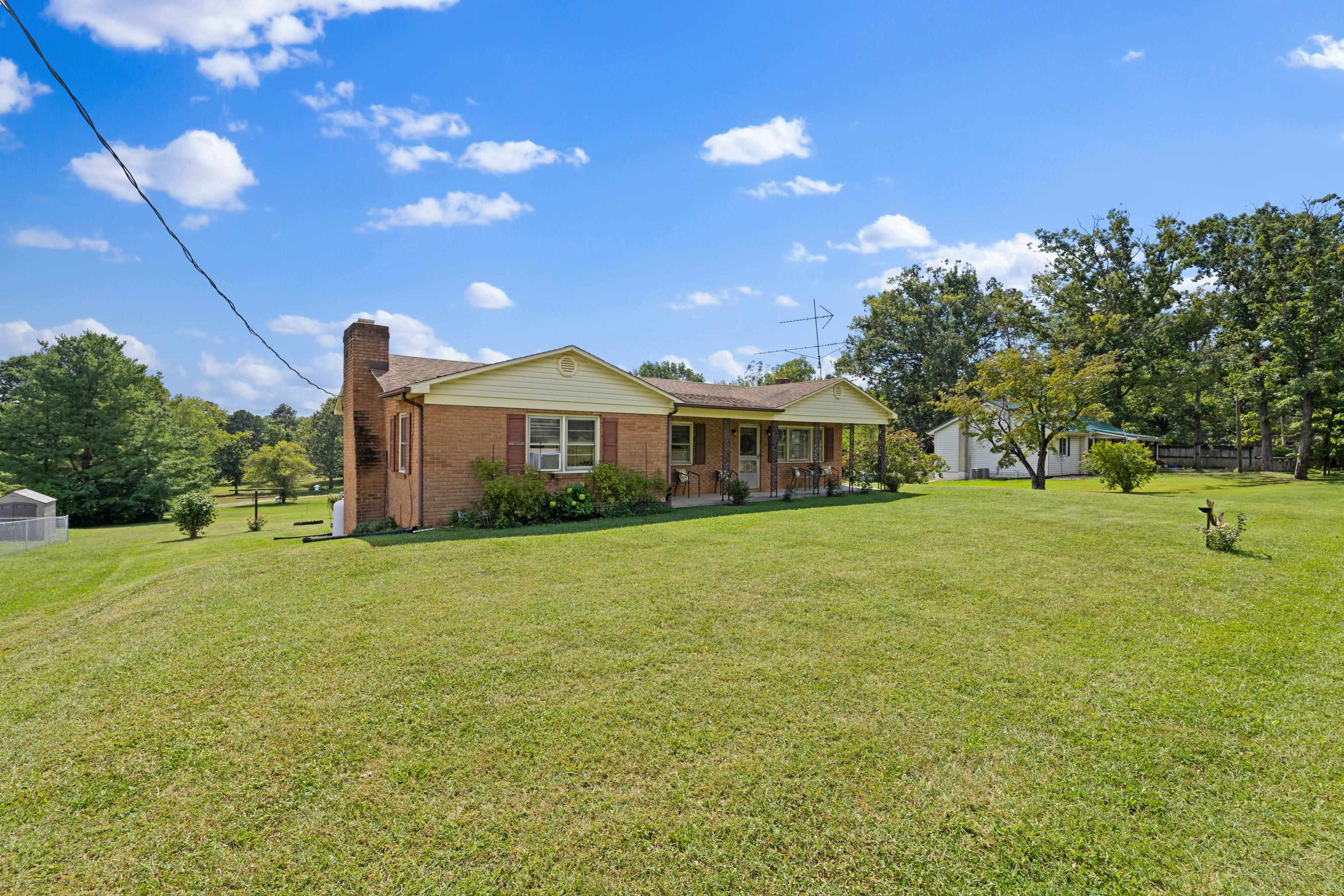 1096 COLD SPRING RD, STUARTS DRAFT, Virginia 24477, 3 Bedrooms Bedrooms, ,1 BathroomBathrooms,Residential,1096 COLD SPRING RD,681815 MLS # 681815 1096 COLD SPRING RD, STUARTS DRAFT, Virginia 24477, 3 Bedrooms Bedrooms, ,1 BathroomBathrooms,Residential,1096 COLD SPRING RD,681815 MLS # 681815