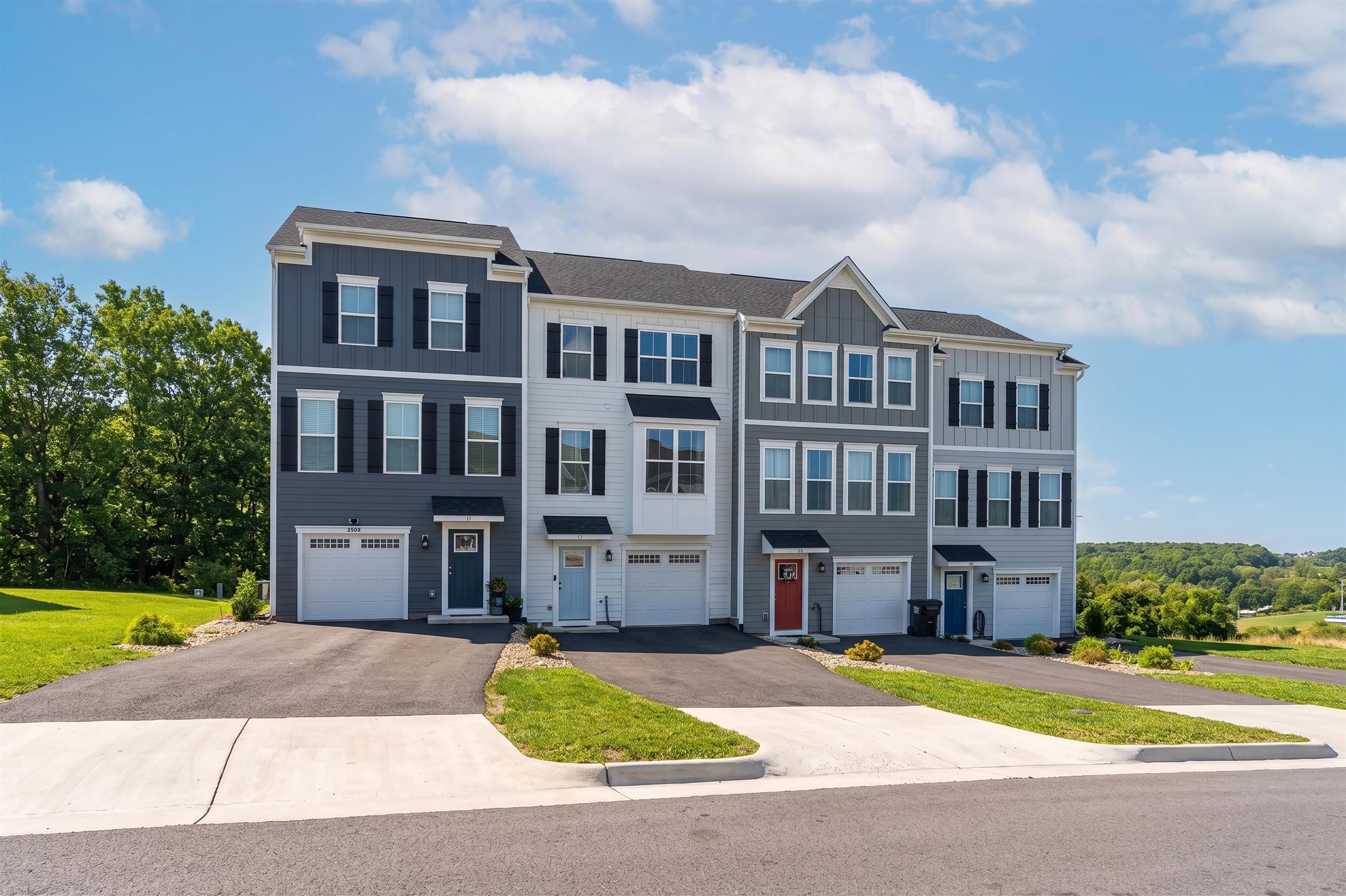 9 IRON HORSE LN, FISHERSVILLE, Virginia 22939, 4 Bedrooms Bedrooms, ,3 BathroomsBathrooms,Residential,9 IRON HORSE LN,681819 MLS # 681819