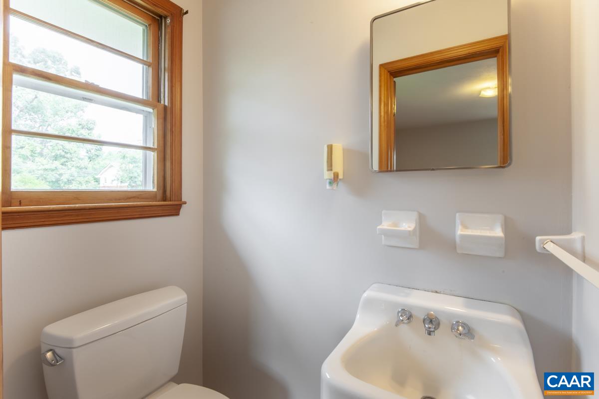 331 CAMELLIA DR, CHARLOTTESVILLE, Virginia 22903, 3 Bedrooms Bedrooms, ,1 BathroomBathrooms,Residential,331 CAMELLIA DR,680629 MLS # 680629 331 CAMELLIA DR, CHARLOTTESVILLE, Virginia 22903, 3 Bedrooms Bedrooms, ,1 BathroomBathrooms,Residential,331 CAMELLIA DR,680629 MLS # 680629